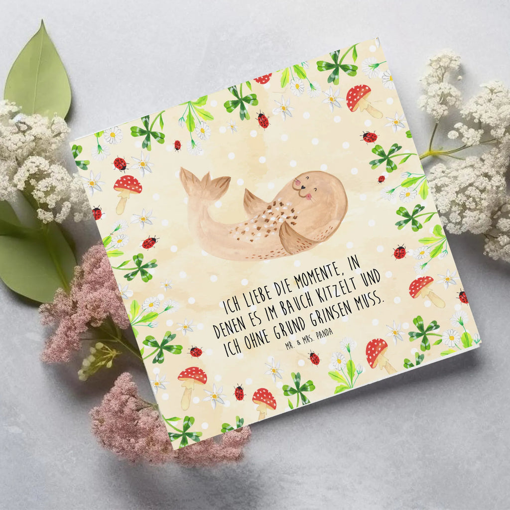 Deluxe Karte Robbe Liegen Hochzeitskarte, Grußkarte, Hochwertige Grußkarte, Hochwertige Klappkarte, Glückwunschkarte, Karte, Geburtstagskarte, Einladungskarte, Klappkarte, Tiermotive, Gute Laune, lustige Sprüche, Tiere, Meerestier, Lachen, Robben, Strand, Nordsee, Robbe, Ostsee, Freude, Seehund