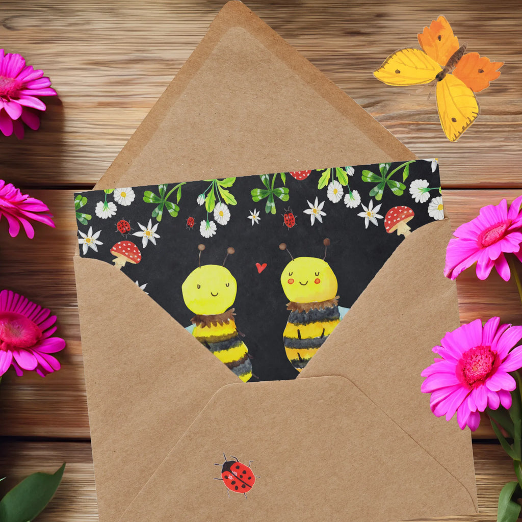 Deluxe Card bee In love Karte, Hochwertige Grußkarte, Hochzeitskarte, Glückwunschkarte, Geburtstagskarte, Hochwertige Klappkarte, Einladungskarte, Klappkarte, Grußkarte, Biene, Wespe, Hummel