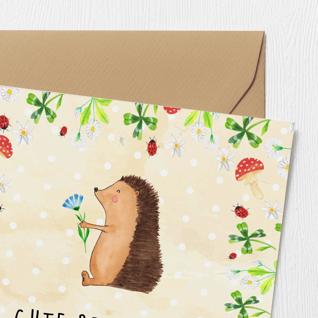Deluxe Karte Igel Blumen Klappkarte, Geburtstagskarte, Glückwunschkarte, Karte, Hochzeitskarte, Hochwertige Klappkarte, Hochwertige Grußkarte, Grußkarte, Einladungskarte, Tiermotive, Gute Laune, lustige Sprüche, Tiere, Krankheit, Besuch, krank, Igel, Krankenhaus, Gute Besserung, Genesungswünsche