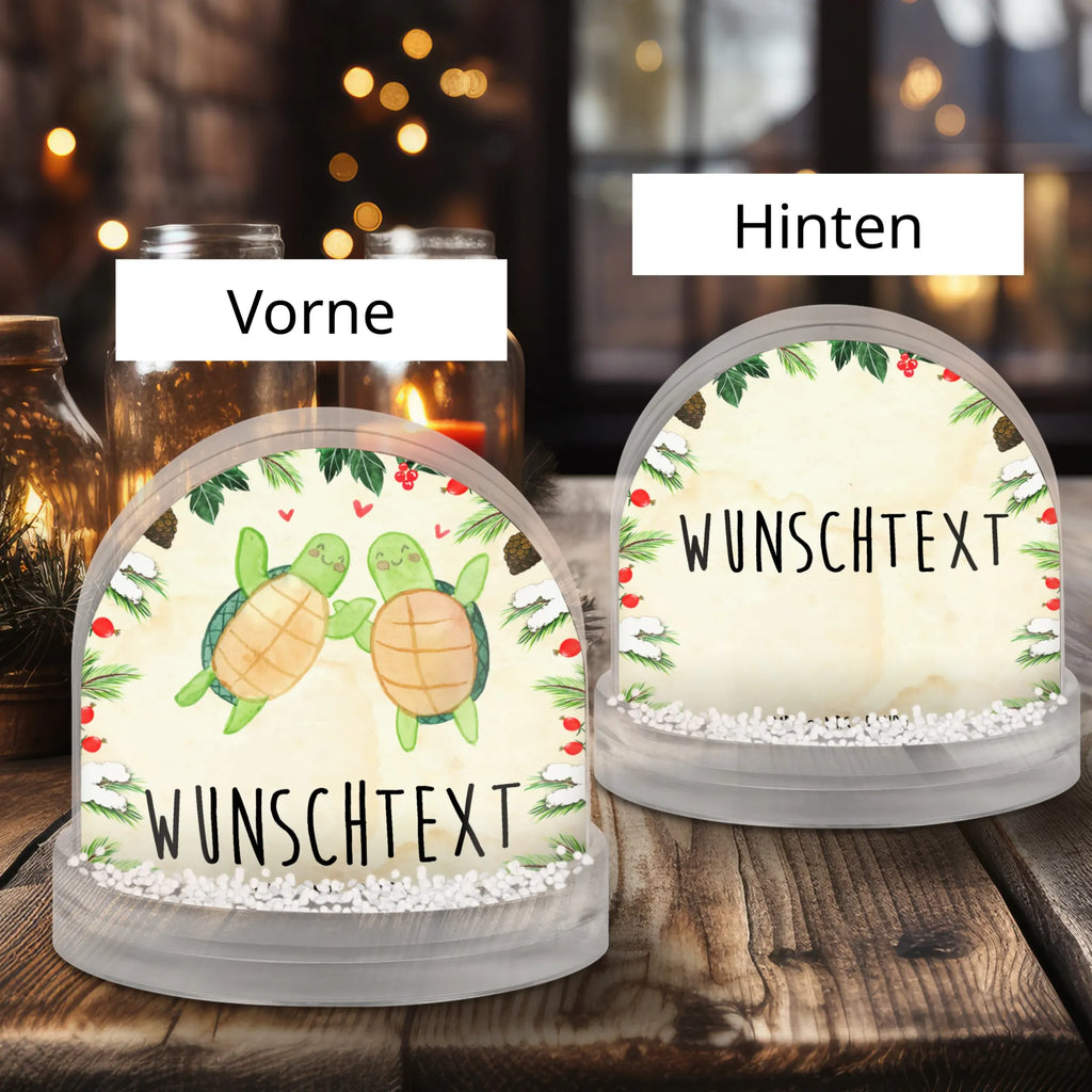 Personalisierte Schneekugel Schildkröten Paar Schneekugel Mit Spieluhr Und Gravur, Moderne Schneekugel Mit Text, Schneekugel Selbst Gestalten, Schneekugel Weihnachten Mit Namen, Schneekugel Mit Namen, Schneekugel Mit Herz Und Namen, Schneekugel Mit Liebevollem Text, Winterkugel Mit Wunschtext, Schneekugel Mit Tiermotiv Und Wunschtext, Klassische Schneekugel Mit Namen, Schneekugel Mit Gravur, Glaskugel Mit Namen, Schneekugel Als Geschenk Mit Namen, Schneekugel Mit Initialen, Schneekugel Mit Figur Und Gravur, Schneekugel Mit Text, Weihnachtskugel Mit Wunschtext, Romantische Schneekugel Mit Wunschtext, Schneekugel Für Erwachsene Mit Namen, Personalisierte Schneekugel, Schneekugel Mit Licht Und Wunschtext, Schneekugel Für Paare Mit Gravur, Schneekugel Für Sammler Personalisiert, Schneekugel Für Kinder Mit Wunschtext, Schneekugel Mit Stadtmotiv Und Namen, Schneekugel Mit Wunschtext, Schneekugel Mit Spruch, Geschenkidee Schneekugel Mit Namen, Schneekugel Mit Datum, Liebe, Partner, Freund, Freundin, Ehemann, Ehefrau, Heiraten, Verlobung, Heiratsantrag, Liebesgeschenk, Jahrestag, Hocheitstag, für Männer, Mitbringsel, Geschenk für Freundin, Liebesbeweis, Geschenk für Frauen, Hochzeitstag, Geschenk für Partner, Valentinstag, für Ehemann