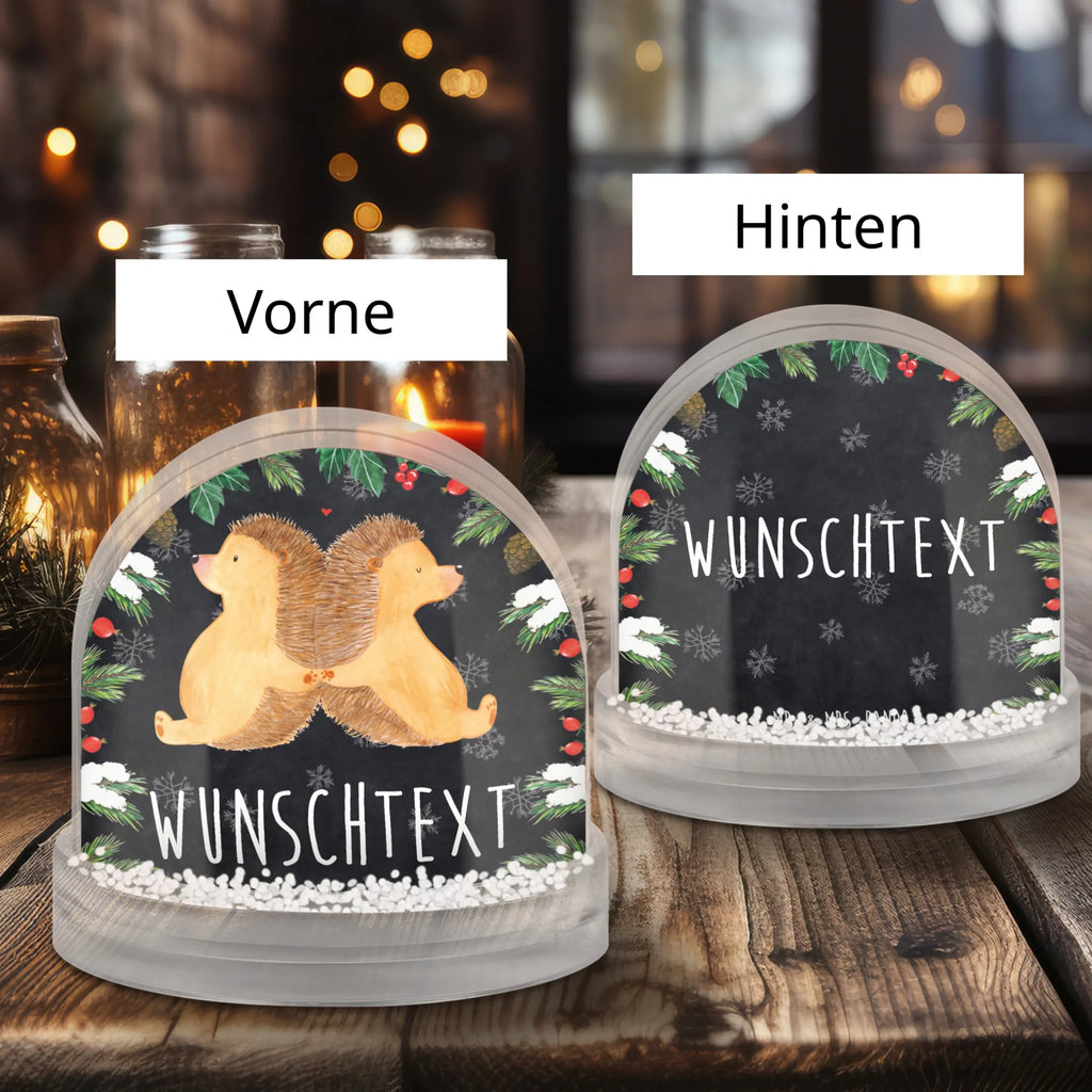 Personalisierte Schneekugel Igel händchenhaltend Schneekugel Mit Herz Und Namen, Schneekugel Mit Spruch, Schneekugel Mit Figur Und Gravur, Schneekugel Mit Text, Romantische Schneekugel Mit Wunschtext, Schneekugel Mit Namen, Personalisierte Schneekugel, Winterkugel Mit Wunschtext, Weihnachtskugel Mit Wunschtext, Schneekugel Mit Datum, Schneekugel Mit Liebevollem Text, Schneekugel Mit Initialen, Geschenkidee Schneekugel Mit Namen, Schneekugel Für Paare Mit Gravur, Schneekugel Selbst Gestalten, Schneekugel Weihnachten Mit Namen, Schneekugel Mit Tiermotiv Und Wunschtext, Glaskugel Mit Namen, Moderne Schneekugel Mit Text, Schneekugel Mit Wunschtext, Schneekugel Für Kinder Mit Wunschtext, Schneekugel Für Erwachsene Mit Namen, Schneekugel Mit Gravur, Schneekugel Mit Licht Und Wunschtext, Klassische Schneekugel Mit Namen, Schneekugel Für Sammler Personalisiert, Schneekugel Mit Spieluhr Und Gravur, Schneekugel Als Geschenk Mit Namen, Schneekugel Mit Stadtmotiv Und Namen, Liebe, Partner, Freund, Freundin, Ehemann, Ehefrau, Heiraten, Verlobung, Heiratsantrag, Liebesgeschenk, Jahrestag, Hocheitstag, Geschenk für zwei, Liebesbeweis, Hand in Hand, Igel, große Liebe, Liebesbotschaft, Igelliebe, Love, Hochzeit, Lieblingsmensch, Gemeinsamkeit