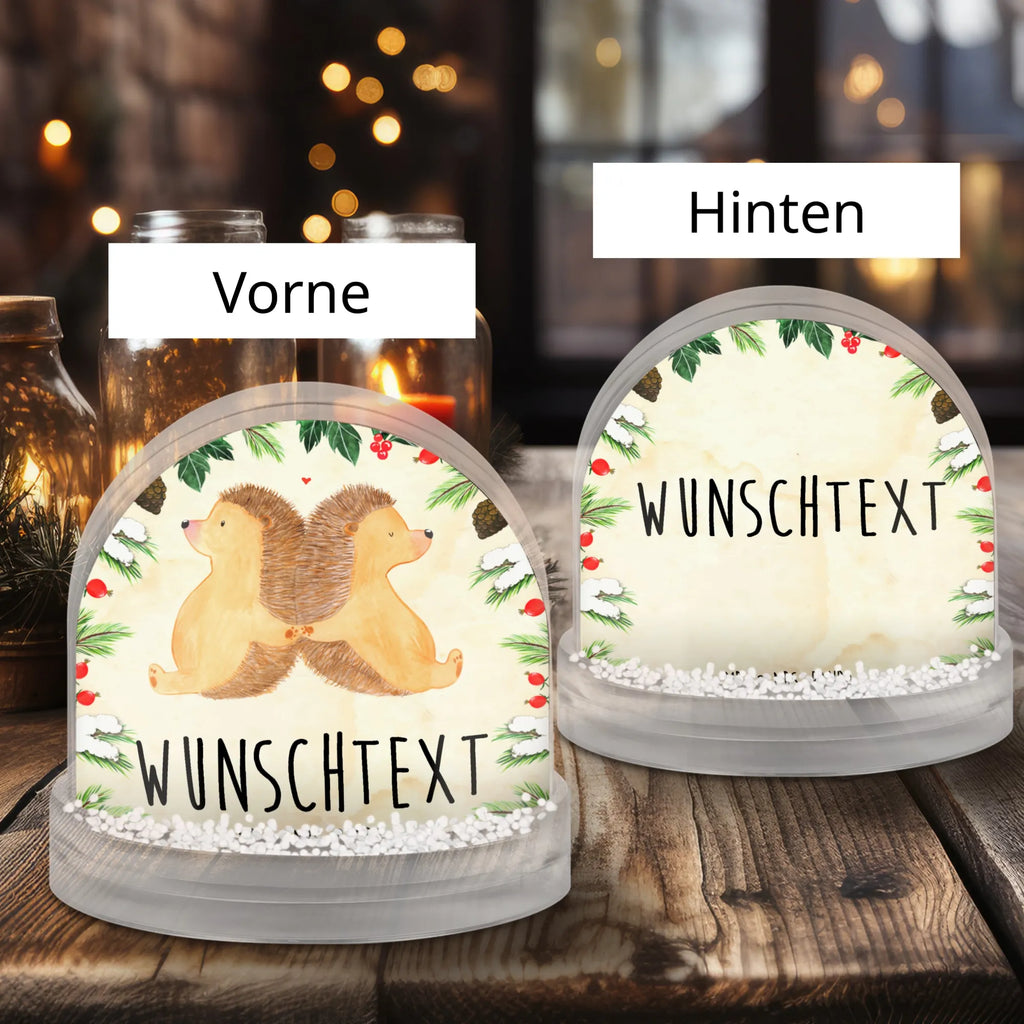 Personalisierte Schneekugel Igel händchenhaltend Schneekugel Mit Herz Und Namen, Schneekugel Mit Spruch, Schneekugel Mit Figur Und Gravur, Schneekugel Mit Text, Romantische Schneekugel Mit Wunschtext, Schneekugel Mit Namen, Personalisierte Schneekugel, Winterkugel Mit Wunschtext, Weihnachtskugel Mit Wunschtext, Schneekugel Mit Datum, Schneekugel Mit Liebevollem Text, Schneekugel Mit Initialen, Geschenkidee Schneekugel Mit Namen, Schneekugel Für Paare Mit Gravur, Schneekugel Selbst Gestalten, Schneekugel Weihnachten Mit Namen, Schneekugel Mit Tiermotiv Und Wunschtext, Glaskugel Mit Namen, Moderne Schneekugel Mit Text, Schneekugel Mit Wunschtext, Schneekugel Für Kinder Mit Wunschtext, Schneekugel Für Erwachsene Mit Namen, Schneekugel Mit Gravur, Schneekugel Mit Licht Und Wunschtext, Klassische Schneekugel Mit Namen, Schneekugel Für Sammler Personalisiert, Schneekugel Mit Spieluhr Und Gravur, Schneekugel Als Geschenk Mit Namen, Schneekugel Mit Stadtmotiv Und Namen, Liebe, Partner, Freund, Freundin, Ehemann, Ehefrau, Heiraten, Verlobung, Heiratsantrag, Liebesgeschenk, Jahrestag, Hocheitstag, Geschenk für zwei, Liebesbeweis, Hand in Hand, Igel, große Liebe, Liebesbotschaft, Igelliebe, Love, Hochzeit, Lieblingsmensch, Gemeinsamkeit