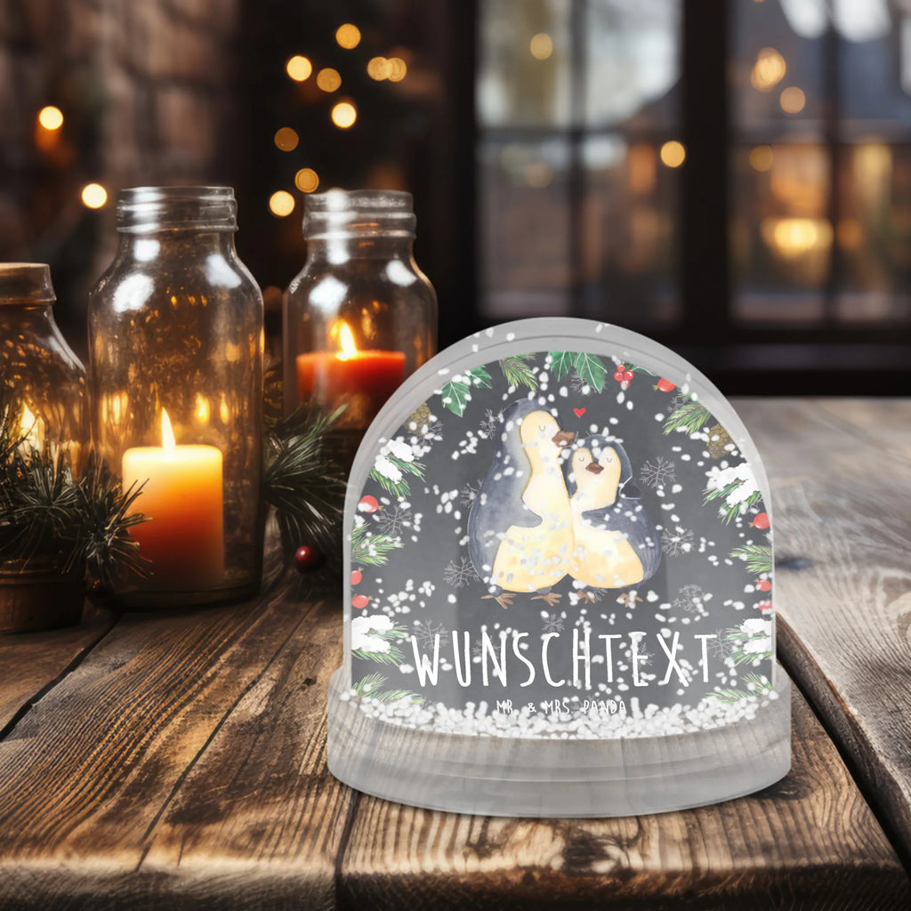 Personalisierte Schneekugel Pinguin umarmen Glaskugel Mit Namen, Schneekugel Mit Liebevollem Text, Schneekugel Mit Stadtmotiv Und Namen, Schneekugel Mit Gravur, Winterkugel Mit Wunschtext, Weihnachtskugel Mit Wunschtext, Schneekugel Mit Text, Schneekugel Mit Wunschtext, Schneekugel Mit Herz Und Namen, Schneekugel Für Paare Mit Gravur, Schneekugel Mit Namen, Klassische Schneekugel Mit Namen, Schneekugel Mit Licht Und Wunschtext, Schneekugel Als Geschenk Mit Namen, Schneekugel Selbst Gestalten, Personalisierte Schneekugel, Schneekugel Für Kinder Mit Wunschtext, Schneekugel Mit Datum, Schneekugel Mit Initialen, Schneekugel Mit Figur Und Gravur, Moderne Schneekugel Mit Text, Schneekugel Für Erwachsene Mit Namen, Schneekugel Mit Tiermotiv Und Wunschtext, Schneekugel Weihnachten Mit Namen, Schneekugel Mit Spruch, Romantische Schneekugel Mit Wunschtext, Schneekugel Für Sammler Personalisiert, Schneekugel Mit Spieluhr Und Gravur, Geschenkidee Schneekugel Mit Namen, Pinguin, Liebesbeweis, Liebe, Liebesgeschenk, Hochzeitstag, Liebespaar, Jahrestag, Hochzeit, Verlobung, Hochzeitsgeschenk