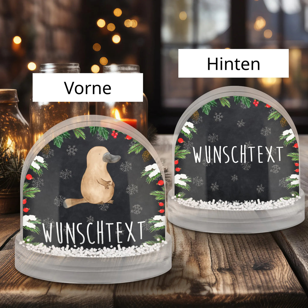 Personalisierte Schneekugel Schnabeltier Mut Schneekugel Mit Gravur, Schneekugel Selbst Gestalten, Geschenkidee Schneekugel Mit Namen, Schneekugel Mit Text, Personalisierte Schneekugel, Schneekugel Mit Tiermotiv Und Wunschtext, Schneekugel Mit Stadtmotiv Und Namen, Weihnachtskugel Mit Wunschtext, Schneekugel Mit Datum, Schneekugel Für Sammler Personalisiert, Klassische Schneekugel Mit Namen, Glaskugel Mit Namen, Romantische Schneekugel Mit Wunschtext, Schneekugel Weihnachten Mit Namen, Schneekugel Für Kinder Mit Wunschtext, Schneekugel Als Geschenk Mit Namen, Schneekugel Mit Liebevollem Text, Schneekugel Mit Licht Und Wunschtext, Schneekugel Mit Spruch, Schneekugel Mit Spieluhr Und Gravur, Moderne Schneekugel Mit Text, Schneekugel Mit Herz Und Namen, Schneekugel Mit Wunschtext, Schneekugel Für Paare Mit Gravur, Schneekugel Mit Namen, Winterkugel Mit Wunschtext, Schneekugel Mit Initialen, Schneekugel Mit Figur Und Gravur, Schneekugel Für Erwachsene Mit Namen, Meerestiere, Meer, Urlaub, Neustart, Raodtrip, Motivation, Lebensweisheit, Mut, Neuanfang, Arbeit, Weltreise, Schnabeltier, Schnabeltiere, mutig, Büro, Training