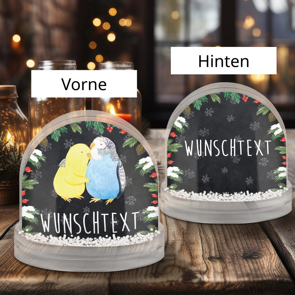 Personalisierte Schneekugel Wellensittich Liebe Schneekugel Als Geschenk Mit Namen, Weihnachtskugel Mit Wunschtext, Schneekugel Für Sammler Personalisiert, Schneekugel Mit Spruch, Schneekugel Mit Text, Schneekugel Mit Wunschtext, Schneekugel Mit Spieluhr Und Gravur, Schneekugel Für Kinder Mit Wunschtext, Klassische Schneekugel Mit Namen, Schneekugel Mit Figur Und Gravur, Geschenkidee Schneekugel Mit Namen, Schneekugel Mit Initialen, Schneekugel Weihnachten Mit Namen, Schneekugel Mit Stadtmotiv Und Namen, Schneekugel Mit Tiermotiv Und Wunschtext, Glaskugel Mit Namen, Schneekugel Mit Gravur, Schneekugel Mit Datum, Schneekugel Für Erwachsene Mit Namen, Schneekugel Mit Namen, Moderne Schneekugel Mit Text, Schneekugel Mit Herz Und Namen, Romantische Schneekugel Mit Wunschtext, Schneekugel Selbst Gestalten, Schneekugel Mit Liebevollem Text, Winterkugel Mit Wunschtext, Personalisierte Schneekugel, Schneekugel Mit Licht Und Wunschtext, Schneekugel Für Paare Mit Gravur, Liebe, Partner, Freund, Freundin, Ehemann, Ehefrau, Heiraten, Verlobung, Heiratsantrag, Liebesgeschenk, Jahrestag, Hocheitstag, Wellensittich, Vertrauen, Vögel, Nähe, Kuscheln