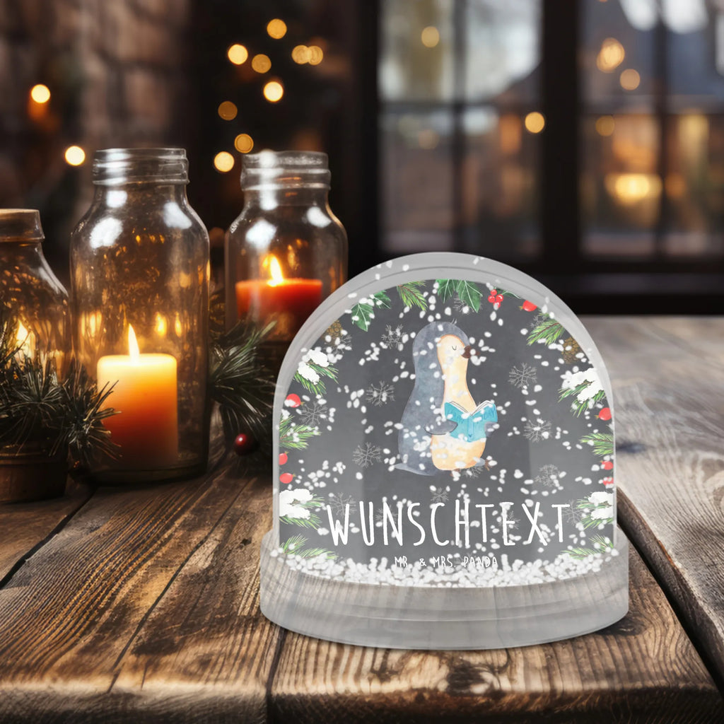 Personalisierte Schneekugel Pinguin Buch Glaskugel Mit Namen, Schneekugel Für Erwachsene Mit Namen, Schneekugel Mit Liebevollem Text, Winterkugel Mit Wunschtext, Schneekugel Für Paare Mit Gravur, Klassische Schneekugel Mit Namen, Schneekugel Mit Gravur, Schneekugel Mit Herz Und Namen, Schneekugel Mit Namen, Schneekugel Mit Tiermotiv Und Wunschtext, Schneekugel Für Sammler Personalisiert, Schneekugel Selbst Gestalten, Schneekugel Für Kinder Mit Wunschtext, Weihnachtskugel Mit Wunschtext, Schneekugel Mit Text, Schneekugel Mit Initialen, Schneekugel Weihnachten Mit Namen, Personalisierte Schneekugel, Geschenkidee Schneekugel Mit Namen, Schneekugel Mit Wunschtext, Romantische Schneekugel Mit Wunschtext, Schneekugel Mit Stadtmotiv Und Namen, Schneekugel Mit Datum, Schneekugel Mit Licht Und Wunschtext, Schneekugel Mit Spruch, Schneekugel Als Geschenk Mit Namen, Schneekugel Mit Spieluhr Und Gravur, Moderne Schneekugel Mit Text, Schneekugel Mit Figur Und Gravur, Pinguin, Ferien, Lesen, Nichtstun, Pinguine, Bücherwurm, Buch, Urlaub, Freizeit, Faulenzen