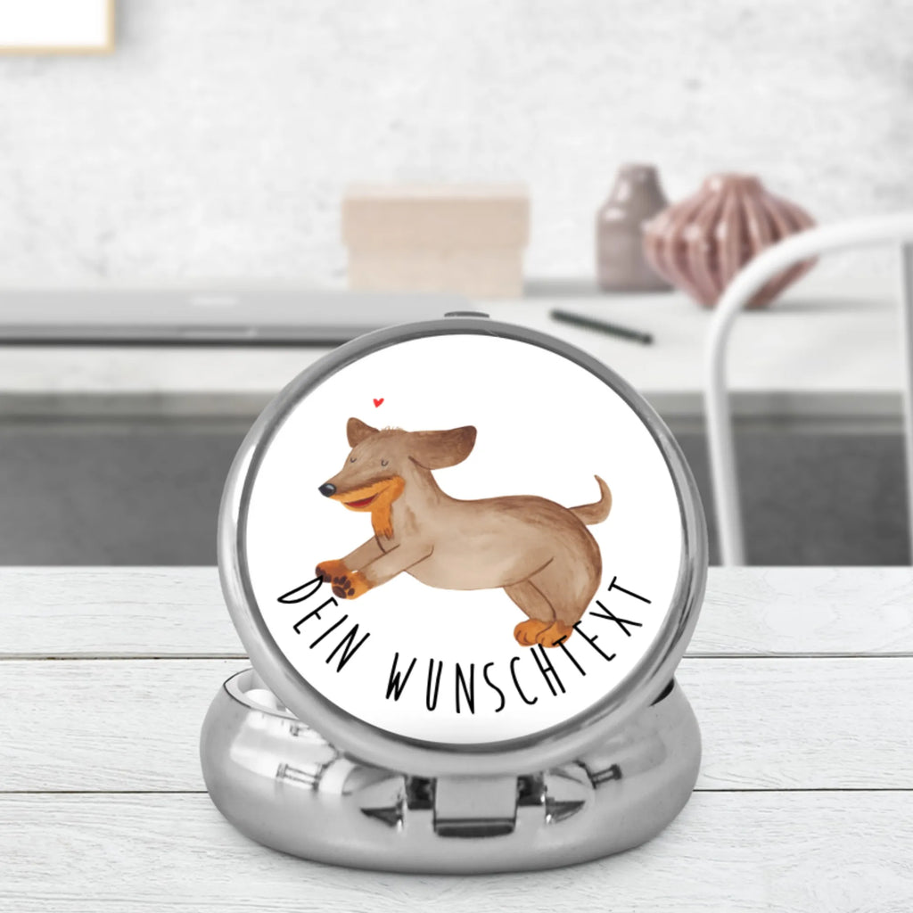 Personalisierte Pillendose Hund Dackel Personalisierte Pillendose klein, Personalisierter Tablettenorganizer, Personalisierte Pillenorganizer, Tabletten, Pillendose mit Wunschnamen, Personalisierte Pillendose, Pillen, Personalisierte Dose, Personalisierte Tablettenbox, Hund, Hundemotiv, Haustier, Hunderasse, Tierliebhaber, Hundebesitzer, Sprüche, Hunde, happy dog, Dachshund, Dackel