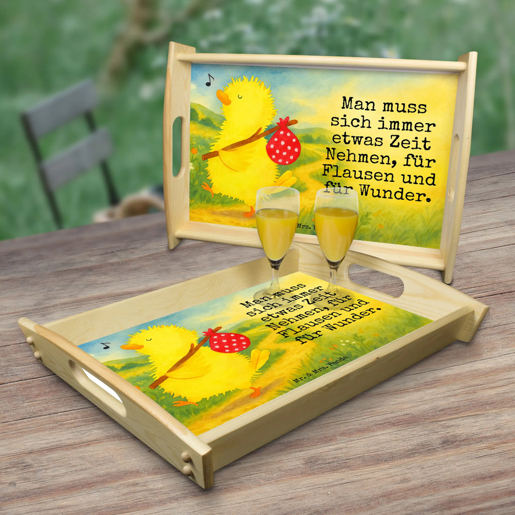 Serviertablett Küken Wander Design Küchentablett, Dekotablett, Serviertablett, Holztablett, Tablett, Frühstückstablett, Ostern, Osterhase, Ostergeschenke, Osternest, Osterdeko, Geschenke zu Ostern, Ostern Geschenk, Ostergeschenke Kinder, Ostern Kinder, Frohe Ostern, Osterei, Grüße, Wunder, Zeit, Weltenbummler, Zeitmanagement, liebe Grüße, Küken, Frühlingsgefühle, Ei, Reisen, Ostergrüße, Ostereier, Flausen, Freude, Backpacker