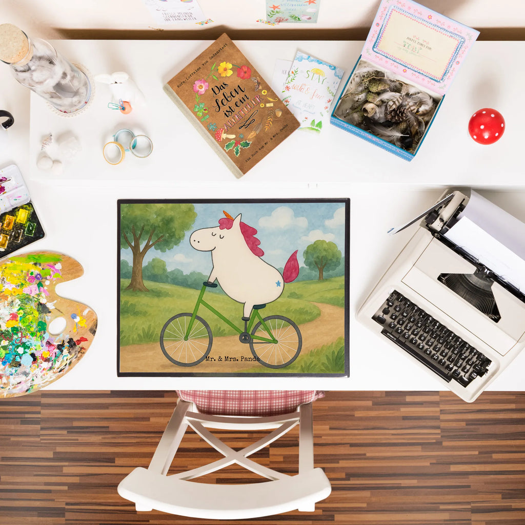 Desk pad unicorn cyclist Design Schreibunterlage, Schreibtischauflage, Bürobedarf, Büroartikel, Schreibwaren, Schreibtisch Unterlagen, Schreibtischunterlage Groß, Einhorn, Einhörner, Einhorn Deko, Unicorn, Radfahren, Radfahrer, Rad, Bike, Feenstaub, Konfetti, Luxusproblem, Kummer, Liebeskummer