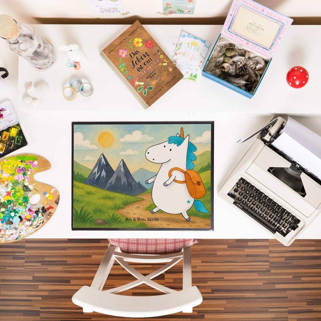 Schreibtischunterlage Einhorn Bergsteiger Design Schreibunterlage, Schreibtischauflage, Bürobedarf, Büroartikel, Schreibwaren, Schreibtisch Unterlagen, Schreibtischunterlage Groß, Einhorn, Einhörner, Einhorn Deko, Unicorn, Bergsteiger, Abenteuer, Berge, Abenteurer, Weltenbummler, Weltreise, Reisen, Urlaub, Entdecker