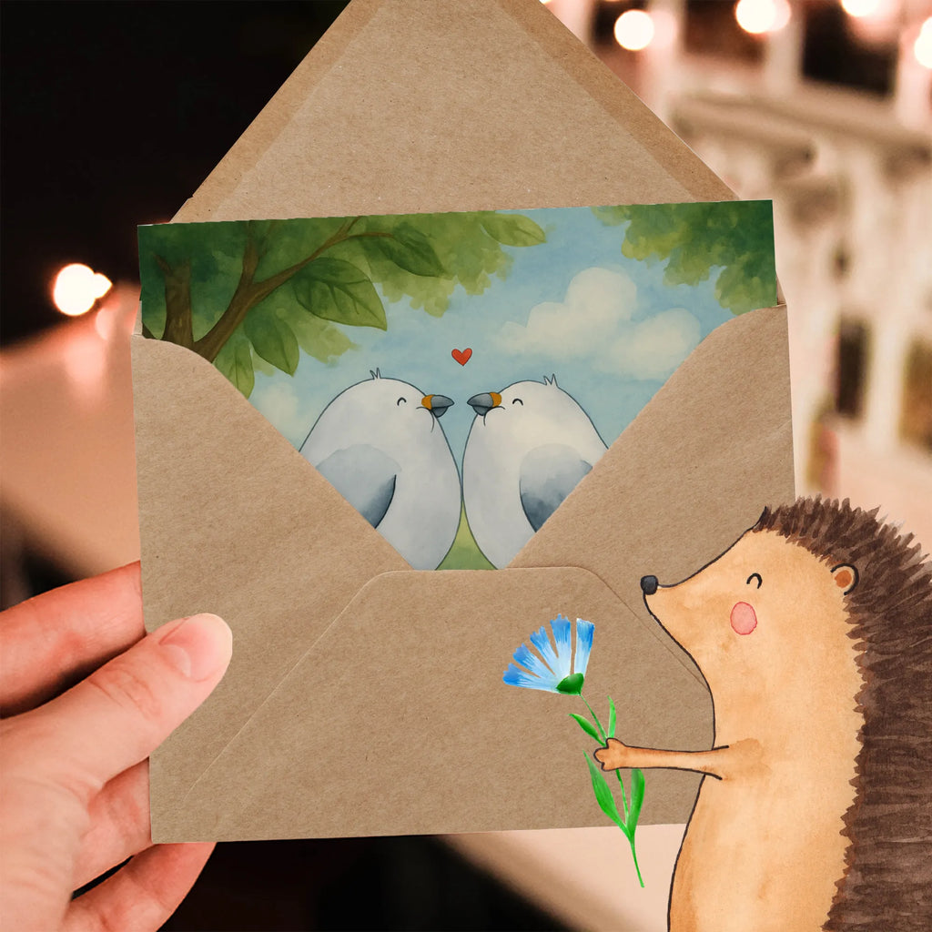 Deluxe Karte Turteltauben Liebe Design Karte, Grußkarte, Klappkarte, Einladungskarte, Glückwunschkarte, Hochzeitskarte, Geburtstagskarte, Hochwertige Grußkarte, Hochwertige Klappkarte, Liebe, Partner, Freund, Freundin, Ehemann, Ehefrau, Heiraten, Verlobung, Heiratsantrag, Liebesgeschenk, Jahrestag, Hocheitstag, Turteltauben, Turteltäubchen, Tauben, Verliebt, Verlobt, Verheiratet, Geschenk Freundin, Geschenk Freund, Liebesbeweis, Hochzeitstag, Geschenk Hochzeit