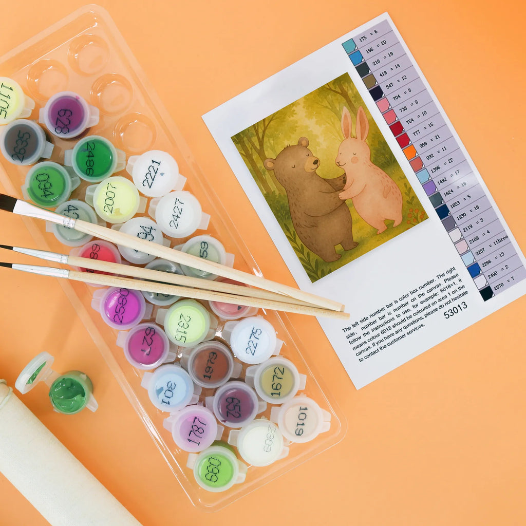 Paint by Numbers bear and rabbit Embrace Design Kunstwerk, Bastelidee, DIY, Baseln, Malen, Malen nach Zahlen, Künstler, Ausmalbild, Kreativität, Liebe, Partner, Freund, Freundin, Ehemann, Ehefrau, Heiraten, Verlobung, Heiratsantrag, Liebesgeschenk, Jahrestag, Hocheitstag, Bär, best friends, Freunde, Hase, Bärchen, bester Freund