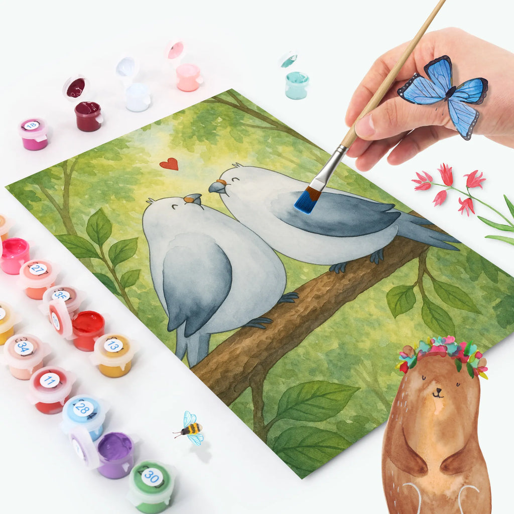 Paint by Numbers Turtledoves in love Design Malen nach Zahlen, DIY, Malen, Kunstwerk, Künstler, Bastelidee, Baseln, Kreativität, Ausmalbild, Liebe, Partner, Freund, Freundin, Ehemann, Ehefrau, Heiraten, Verlobung, Heiratsantrag, Liebesgeschenk, Jahrestag, Hocheitstag, Turteltäubchen, Turteltauben, Geschenk Hochzeit, Hochzeitstag, Tauben, Verlobt, Geschenk Freund, Geschenk Freundin, Verheiratet, Verliebt, Liebesbeweis