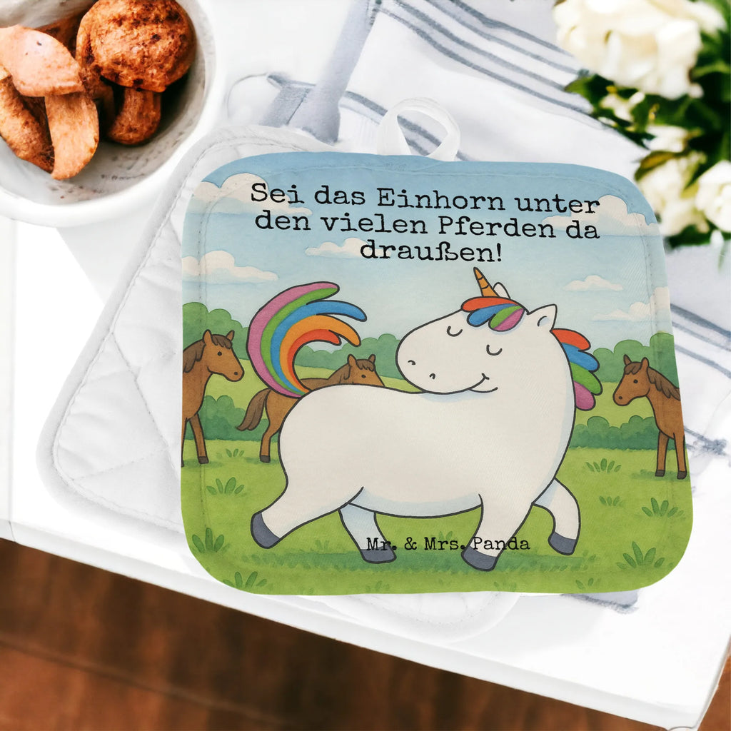 2er Set Topflappen  Einhorn Stolzieren Design Topflappen, Topfuntersetzer, Ofenhandschuh, Topflappen Set, Topflappen lustig, Topflappen mit Spruch, Ofenhandschuhe, Topfhandschuhe, Topfhandschuh, Topflappenset, Topflappen 2er Set, Schöne Topflappen, Einhorn, Einhörner, Einhorn Deko, Unicorn, stolz, anders, bunt, Pferd, Reiter, Reiten, Freundin, Geschenk