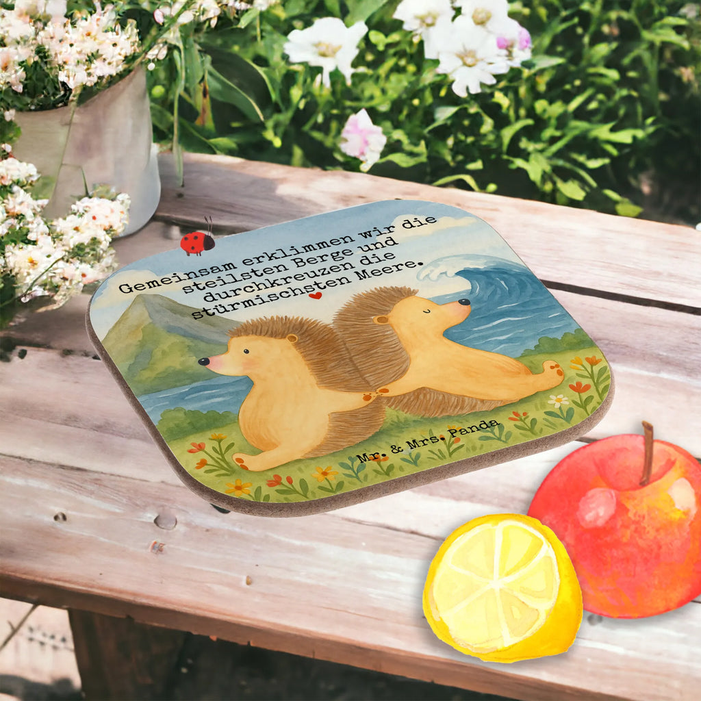 Square coaster Hedgehogs holding hands Design Untersetzer, Untersetzer Gläser, Untersetzer aus Holz, Glasuntersetzer, Untersetzer Holz, Bierdeckel, Untersetzer Design, Getränkeuntersetzer, Holzuntersetzer, Untersetzer für Gläser, Tassen Untersetzer, Korkuntersetzer, Liebe, Partner, Freund, Freundin, Ehemann, Ehefrau, Heiraten, Verlobung, Heiratsantrag, Liebesgeschenk, Jahrestag, Hocheitstag, Igel, Gemeinsamkeit, große Liebe, Igelliebe, Liebesbeweis, Hand in Hand, Lieblingsmensch, Liebesbotschaft, Love, Geschenk für zwei, Hochzeit