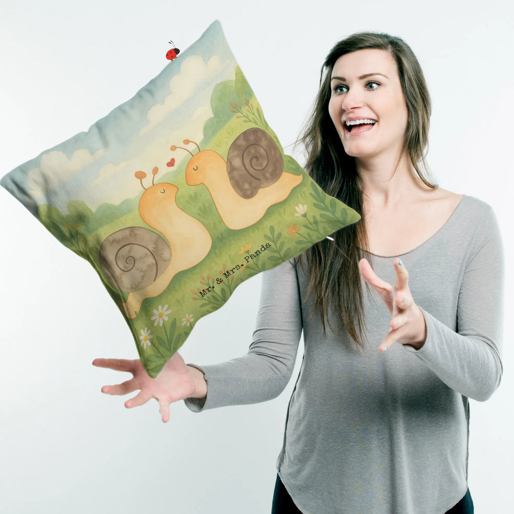 40x40 Kissen Schnecken Liebe Design Kissen 40x40, sitzkissen, Motivkissen, Sofakissen, Kissen, Dekokissen Sofa, sofakissen, Dekokissen, Kissen 40x40 Waschbar, Kissenhülle 40x40, Zierkissen, Sofakissen 40x40, Dekokissen 40x40, Kissenbezüge, Kopfkissen 40x40, Kissenbezug 40x40, Couchkissen, Kissenhülle, Kopfkissen, Liebe, Partner, Freund, Freundin, Ehemann, Ehefrau, Heiraten, Verlobung, Heiratsantrag, Liebesgeschenk, Jahrestag, Hocheitstag