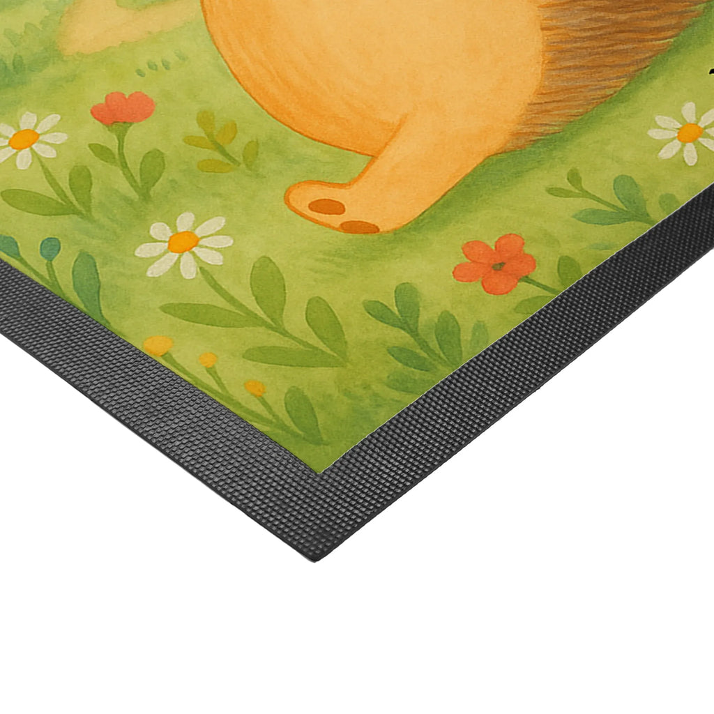 Doormat Hedgehogs holding hands Design Fußabtreter, Fußabstreifer, Fußabstreifer außen, Fussmatten online, Haustürmatte, Fußmatte außen wetterfest, Eingangsteppich, Schmutzmatte, Fussmatten, Fußmatten, Schmutzfangmatte, Fußmatte außen, Motivfußmatte, Matte, Fußabtreter außen, Türmatte, Fußmatte innen, Gummimatte, Fußmatte waschbar, Gummi Matte, Fußmatte outdoor, Schmutzfänger, Sauberlaufmatte, Schmutzfangteppich, Schmutzfangmatte waschbar, Türvorleger, Vorleger, Liebe, Partner, Freund, Freundin, Ehemann, Ehefrau, Heiraten, Verlobung, Heiratsantrag, Liebesgeschenk, Jahrestag, Hocheitstag, Liebesbeweis, Hand in Hand, Hochzeit, große Liebe, Igelliebe, Love, Lieblingsmensch, Geschenk für zwei, Gemeinsamkeit, Igel, Liebesbotschaft