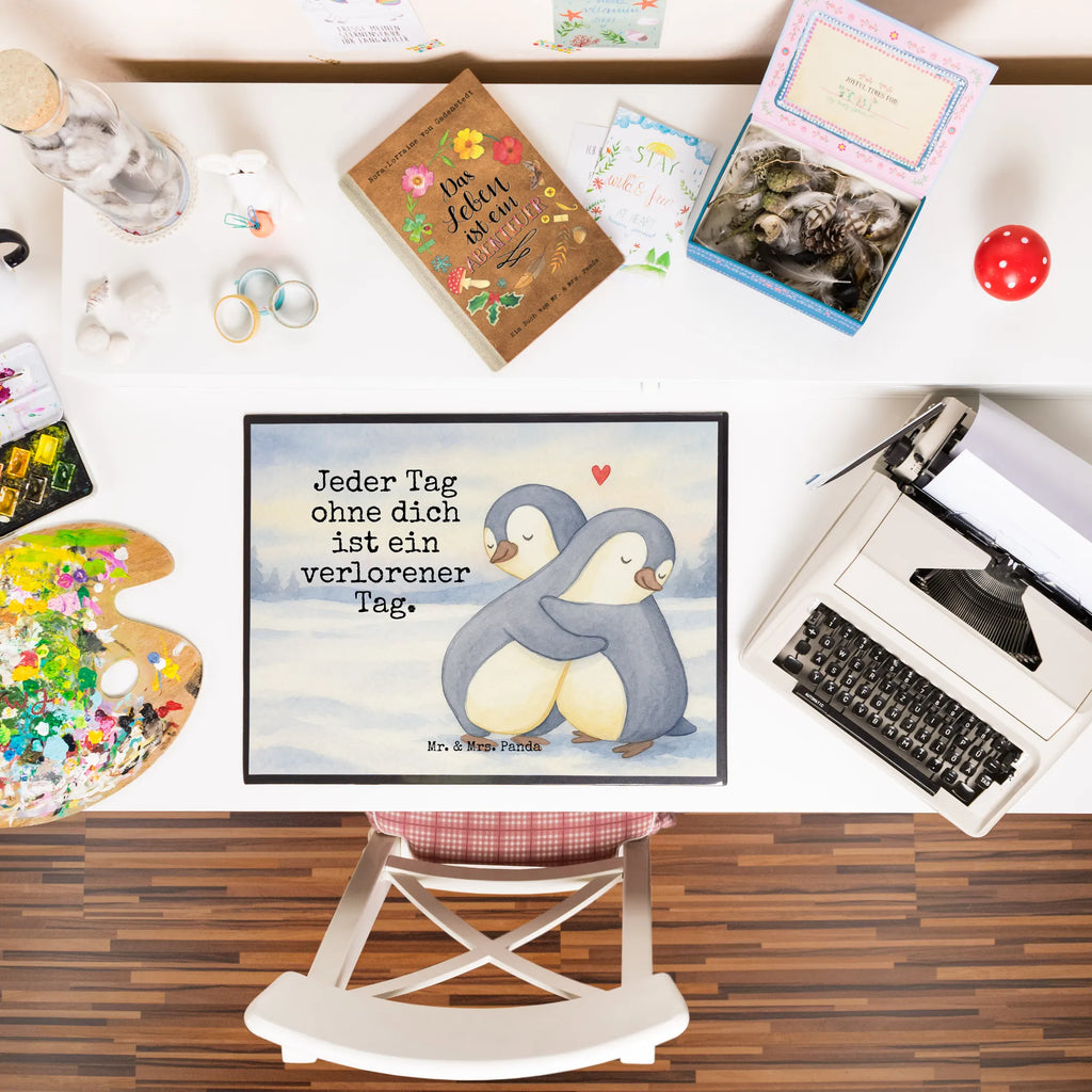 Desk pad penguins Cuddle Design Schreibunterlage, Schreibtischauflage, Bürobedarf, Büroartikel, Schreibwaren, Schreibtisch Unterlagen, Schreibtischunterlage Groß, Liebe, Partner, Freund, Freundin, Ehemann, Ehefrau, Heiraten, Verlobung, Heiratsantrag, Liebesgeschenk, Jahrestag, Hocheitstag, Valentinstag, Geschenk für Frauen, Hochzeitstag, Mitbringsel, Geschenk für Freundin, Geschenk für Partner, Liebesbeweis, für Männer, für Ehemann