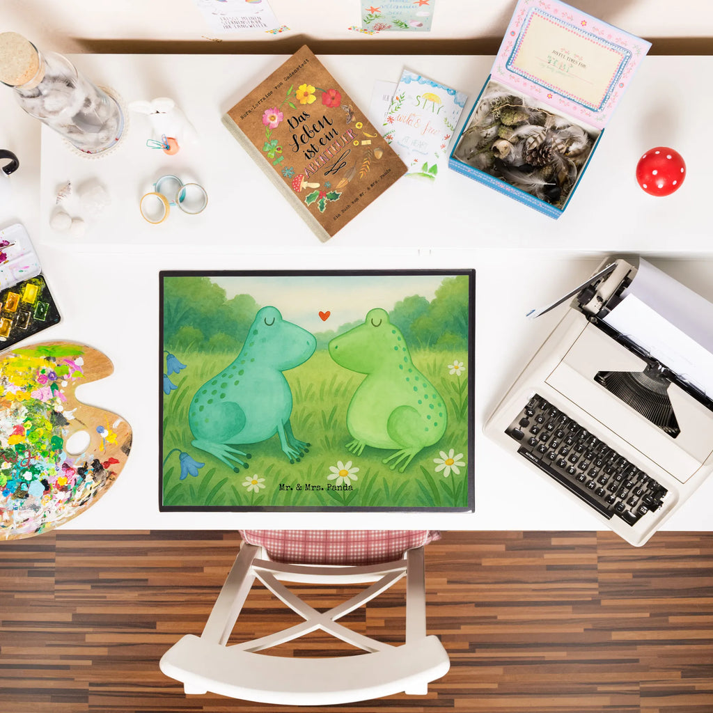 Schreibtischunterlage Frosch Liebe Design Schreibtisch Matte, Schreibtischunterlage Groß, Unterlage, Schreibtisch Unterlagen, Büroartikel, Schreibwaren, Bürobedarf, Schreibunterlage, Matte, Auflage, Schreibtischauflage, Freundin, Freund, Liebe, Liebesgeschenk, Jahrestag, Verlobung, Partner, Ehemann, Ehefrau, Heiraten, Heiratsantrag, Hocheitstag, Liebesbeweis, Frösche, Hochzeitstag, Verheiratet, Geschenk Freund, Verliebt, Geschenk Hochzeit, Froschkönig, Fröschchen, Frosch, Verlobt, Geschenk Freundin