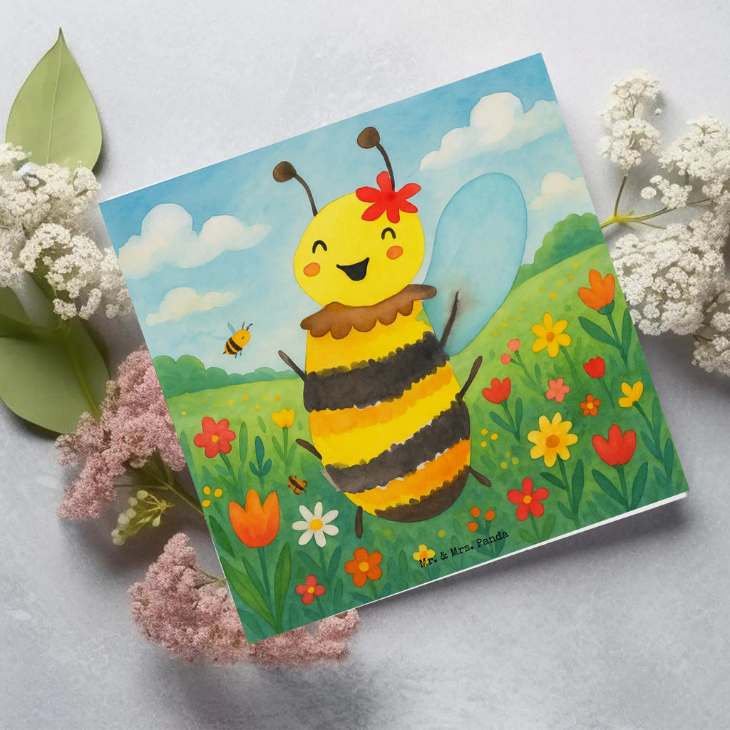 Deluxe Card bee happy Design Karte, Grußkarte, Klappkarte, Einladungskarte, Glückwunschkarte, Hochzeitskarte, Geburtstagskarte, Hochwertige Grußkarte, Hochwertige Klappkarte, Biene, Wespe, Hummel