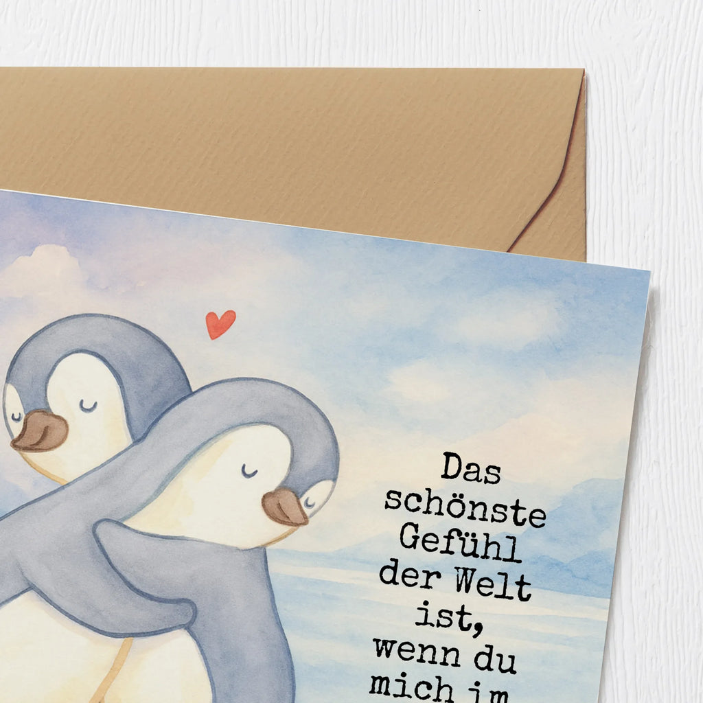 Deluxe Karte Pinguine Kuscheln Design Karte, Grußkarte, Klappkarte, Einladungskarte, Glückwunschkarte, Hochzeitskarte, Geburtstagskarte, Hochwertige Grußkarte, Hochwertige Klappkarte, Liebe, Partner, Freund, Freundin, Ehemann, Ehefrau, Heiraten, Verlobung, Heiratsantrag, Liebesgeschenk, Jahrestag, Hocheitstag, Valentinstag, Geschenk für Frauen, Hochzeitstag, Mitbringsel, Geschenk für Freundin, Geschenk für Partner, Liebesbeweis, für Männer, für Ehemann