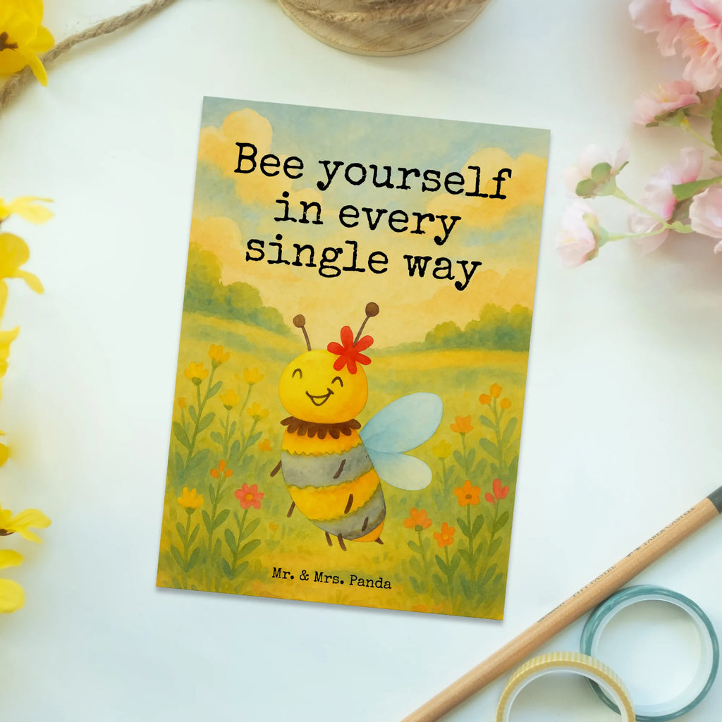 Postcard bee flower Design Postkarte, Karte, Geschenkkarte, Grußkarte, Einladung, Ansichtskarte, Geburtstagskarte, Einladungskarte, Dankeskarte, Ansichtskarten, Einladung Geburtstag, Einladungskarten Geburtstag, Biene, Wespe, Hummel