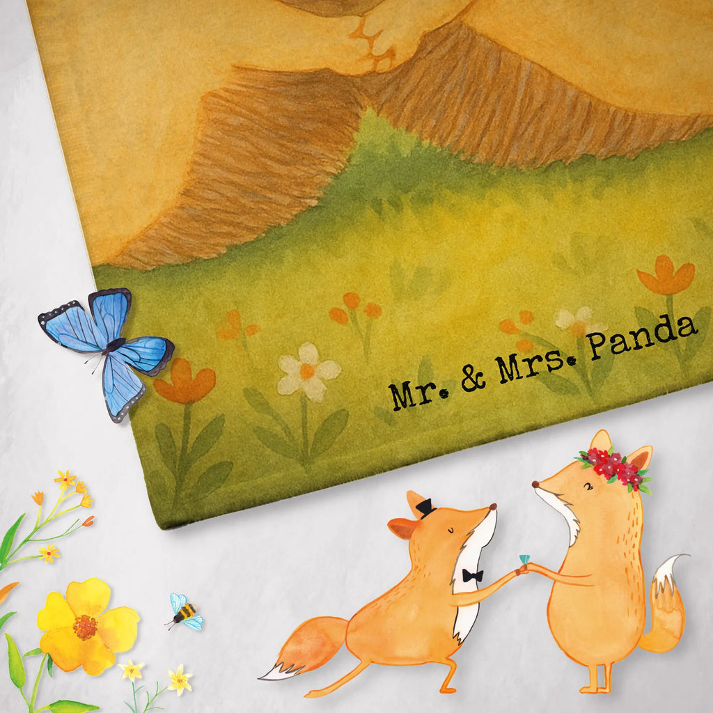 Personalized Bath Towel Hedgehogs holding hands Design Personalisiertes Badetuch, Personalisiertes Handtuch, Saunatuch mit Namen, Strandtuch mit Namen, Badetuch mit Namen, Duschtuch mit Namen, Kinder Handtuch mit Namen, Liebe, Partner, Freund, Freundin, Ehemann, Ehefrau, Heiraten, Verlobung, Heiratsantrag, Liebesgeschenk, Jahrestag, Hocheitstag, Geschenk für zwei, Lieblingsmensch, Liebesbeweis, Love, große Liebe, Hand in Hand, Liebesbotschaft, Igel, Gemeinsamkeit, Igelliebe, Hochzeit