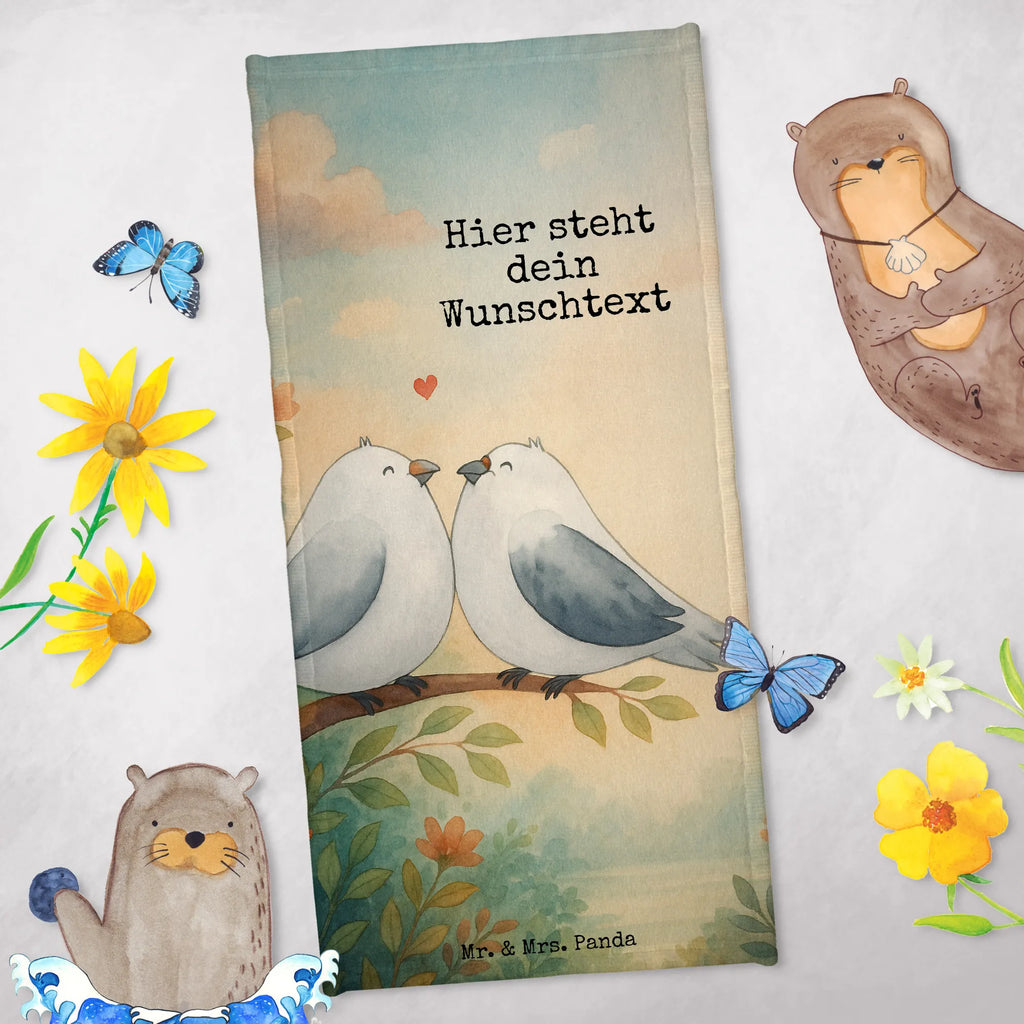 Personalisiertes Badehandtuch Turteltauben Liebe Design Kinder Handtuch mit Namen, Duschtuch mit Namen, Badetuch mit Namen, Saunatuch mit Namen, Strandtuch mit Namen, Personalisiertes Badetuch, Personalisiertes Handtuch, Liebe, Partner, Freund, Freundin, Ehemann, Ehefrau, Heiraten, Verlobung, Heiratsantrag, Liebesgeschenk, Jahrestag, Hocheitstag, Geschenk Freund, Turteltäubchen, Hochzeitstag, Turteltauben, Liebesbeweis, Geschenk Freundin, Tauben, Verliebt, Verlobt, Verheiratet, Geschenk Hochzeit