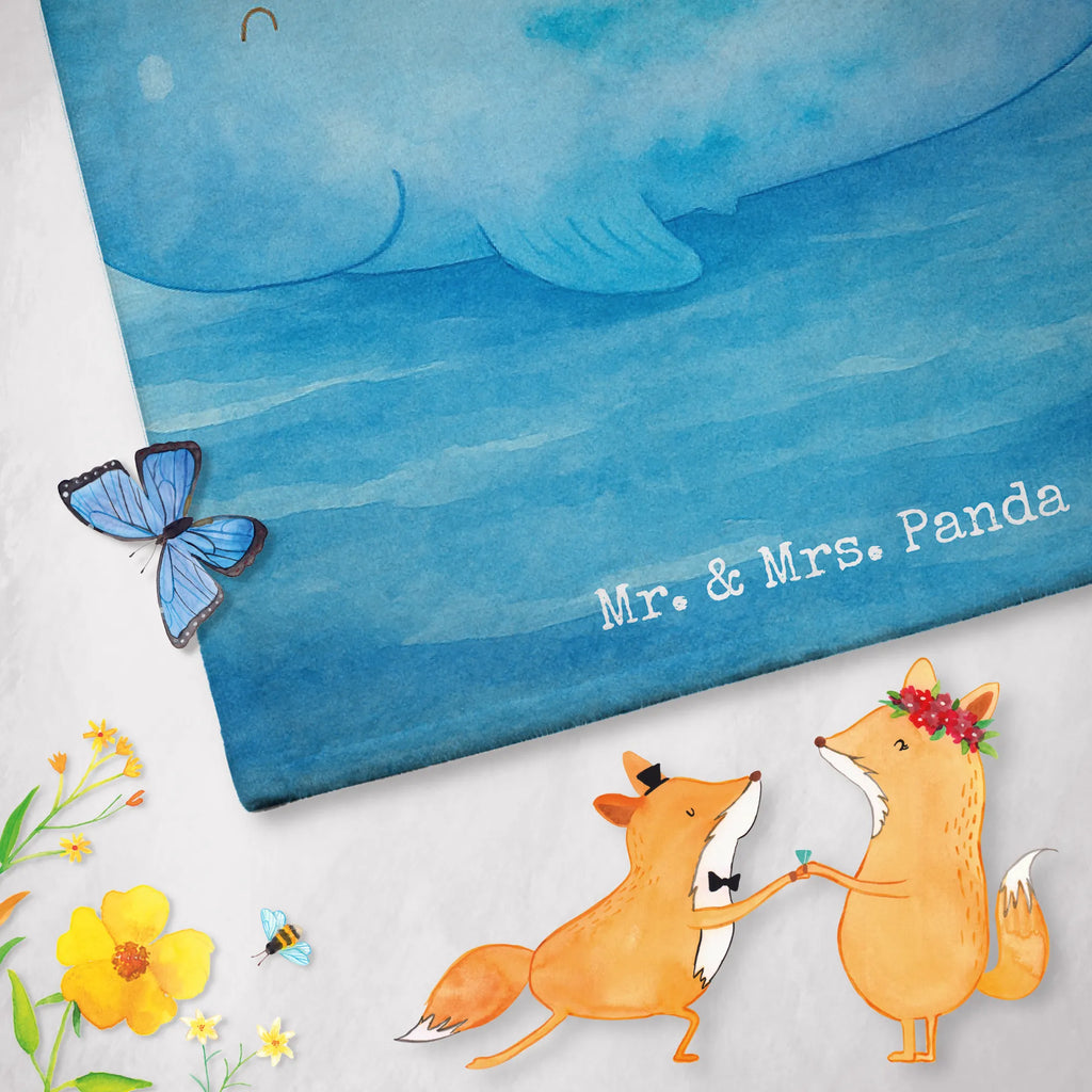 Personalized Bath Towel whale confetti Design Badetuch mit Namen, Saunatuch mit Namen, Personalisiertes Badetuch, Kinder Handtuch mit Namen, Personalisiertes Handtuch, Duschtuch mit Namen, Strandtuch mit Namen, Meerestiere, Meer, Urlaub, Wale, Trennung, Wal, Diät, Neuanfang, Neustart, Abnehmen, Lebensabschnitt, Geburtstag, Konfetti, Motivation