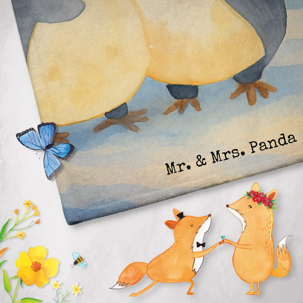 Personalized Bath Towel Penguin embrace Design Personalisiertes Badetuch, Kinder Handtuch mit Namen, Strandtuch mit Namen, Saunatuch mit Namen, Badetuch mit Namen, Personalisiertes Handtuch, Duschtuch mit Namen, Pinguin, Hochzeitstag, Liebesbeweis, Verlobung, Liebespaar, Liebesgeschenk, Jahrestag, Hochzeitsgeschenk, Hochzeit, Liebe