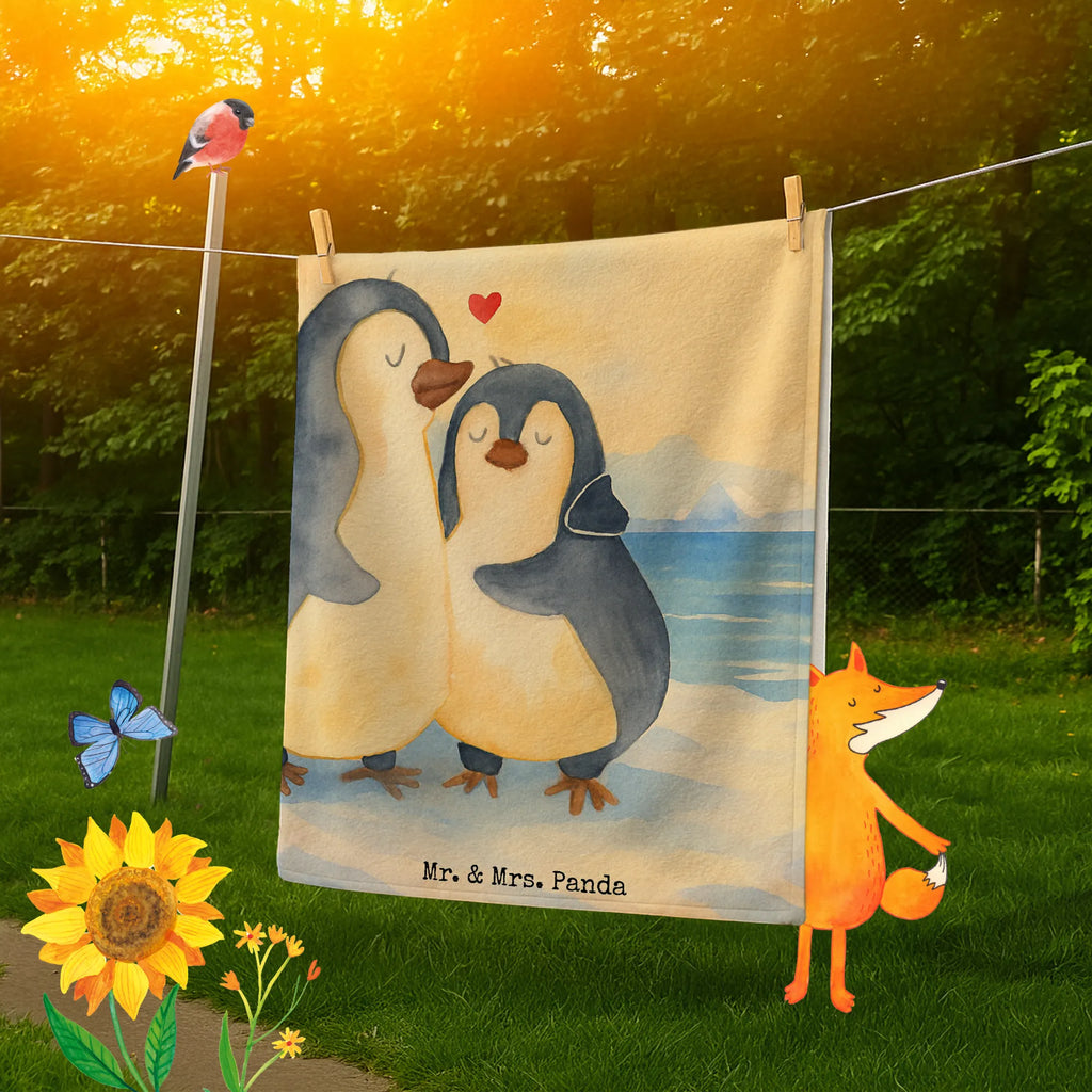 Personalized Bath Towel Penguin embrace Design Personalisiertes Badetuch, Kinder Handtuch mit Namen, Strandtuch mit Namen, Saunatuch mit Namen, Badetuch mit Namen, Personalisiertes Handtuch, Duschtuch mit Namen, Pinguin, Hochzeitstag, Liebesbeweis, Verlobung, Liebespaar, Liebesgeschenk, Jahrestag, Hochzeitsgeschenk, Hochzeit, Liebe