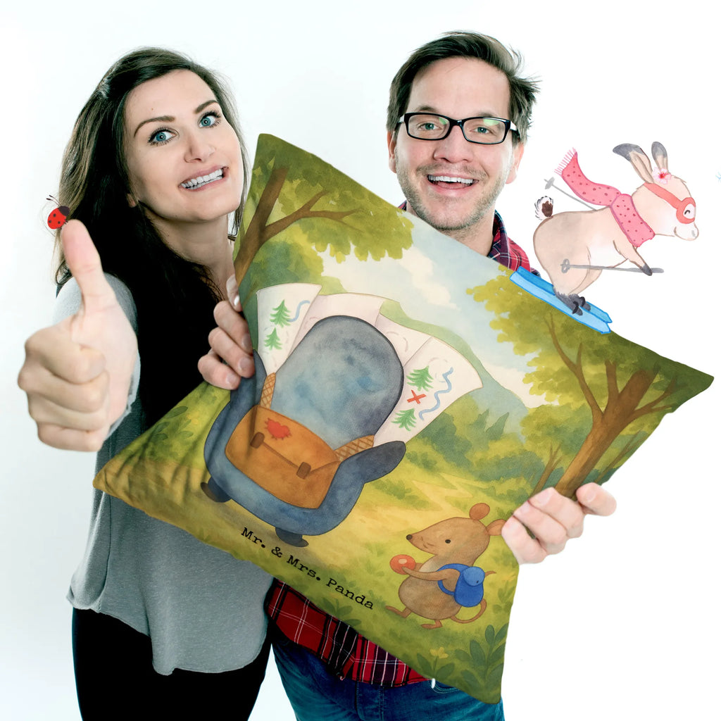 40x40 Kissen Pinguin & Maus Wanderer Design Sofakissen, Dekokissen Sofa, Kopfkissen 40x40, Dekokissen, Kissenbezug 40x40, Kissenbezüge, Zierkissen, Motivkissen, Kissen 40x40, Sofakissen 40x40, Kissen, Couchkissen, Kissenhülle, Dekokissen 40x40, Kissenhülle 40x40, Kopfkissen, sofakissen, Kissen 40x40 Waschbar, sitzkissen, Pinguin, Roadtrip, Abenteurer, Wanderlust, Abenteuer, Pinguine, Ausflug, wandern