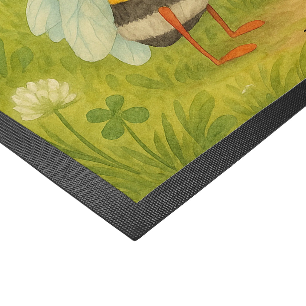 Fußmatte Hummeln Kleeblatt Design Fussmatten online, Sauberlaufmatte, Schmutzfangteppich, Haustürmatte, Schmutzfänger, Matte, Schmutzfangmatte, Türvorleger, Fußmatte outdoor, Fußabstreifer außen, Fußmatten, Fußmatte außen wetterfest, Fußabtreter, Gummi Matte, Fußabstreifer, Fußmatte außen, Eingangsteppich, Schmutzfangmatte waschbar, Fußmatte waschbar, Türmatte, Schmutzmatte, Fußmatte innen, Motivfußmatte, Fussmatten, Vorleger, Gummimatte, Fußabtreter außen, Tiermotive, Gute Laune, lustige Sprüche, Tiere, Hummel, glücklich werden, Biene, Spruch schön, glücklich sein, Spruch positiv, Biene Deko, Spruch fröhlich