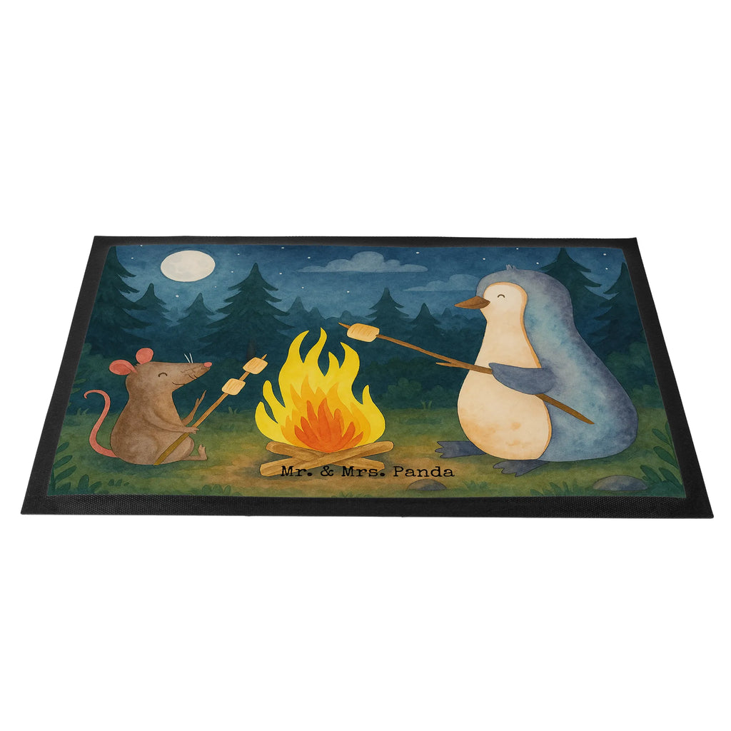 Fußmatte Pinguin Lagerfeuer Design Vorleger, Fußmatte außen wetterfest, Haustürmatte, Fußabstreifer, Matte, Motivfußmatte, Schmutzfangteppich, Schmutzfangmatte waschbar, Eingangsteppich, Fußabtreter, Fußabtreter außen, Schmutzmatte, Schmutzfangmatte, Fußabstreifer außen, Türmatte, Fußmatten, Fussmatten, Schmutzfänger, Fussmatten online, Fußmatte innen, Gummimatte, Fußmatte waschbar, Fußmatte außen, Sauberlaufmatte, Türvorleger, Fußmatte outdoor, Gummi Matte, Pinguin, Pinguine, Liebe, Leben, Büroalltag, Arbeit, Lagerfeuer, Maus, Büro, Feuer, Job, grillen, Marshmallows, Lebensspruch, Neustart, Lebensmotivation, Motivation