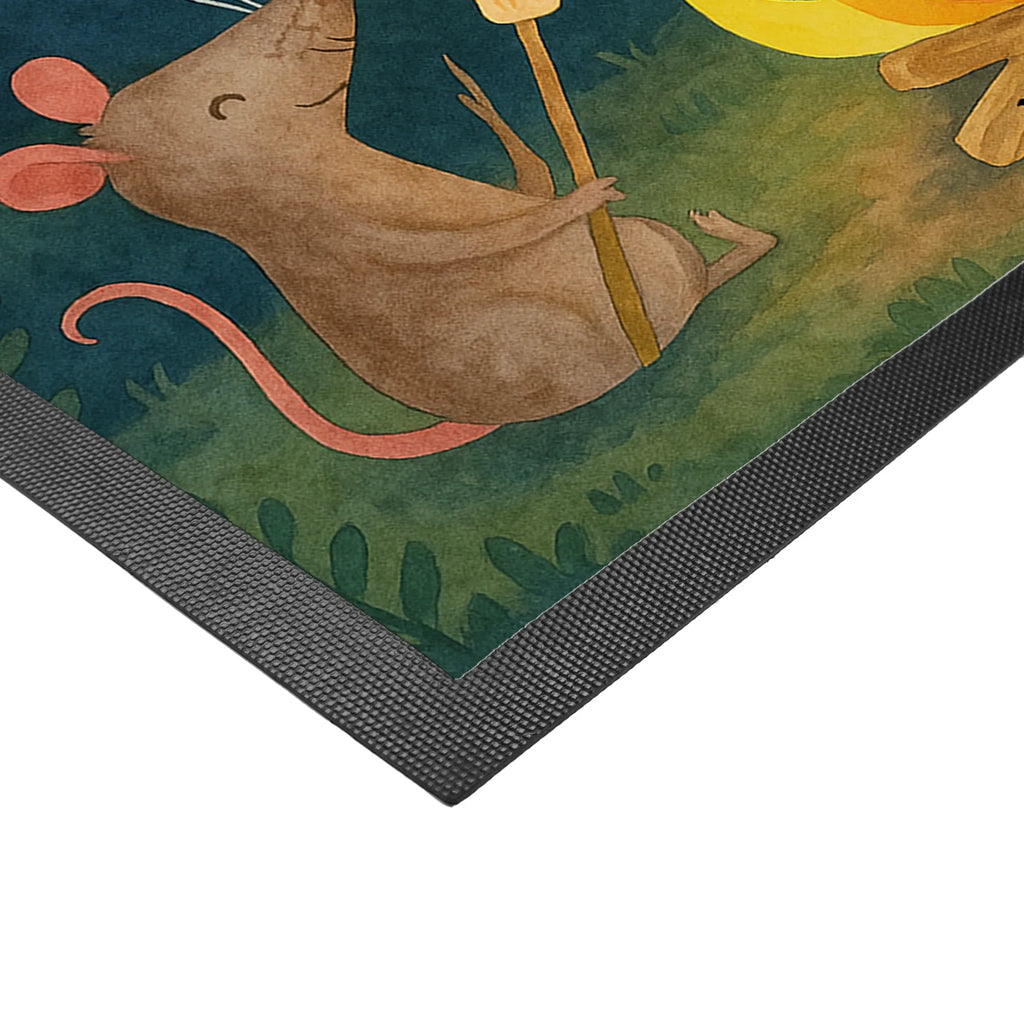 Fußmatte Pinguin Lagerfeuer Design Vorleger, Fußmatte außen wetterfest, Haustürmatte, Fußabstreifer, Matte, Motivfußmatte, Schmutzfangteppich, Schmutzfangmatte waschbar, Eingangsteppich, Fußabtreter, Fußabtreter außen, Schmutzmatte, Schmutzfangmatte, Fußabstreifer außen, Türmatte, Fußmatten, Fussmatten, Schmutzfänger, Fussmatten online, Fußmatte innen, Gummimatte, Fußmatte waschbar, Fußmatte außen, Sauberlaufmatte, Türvorleger, Fußmatte outdoor, Gummi Matte, Pinguin, Pinguine, Liebe, Leben, Büroalltag, Arbeit, Lagerfeuer, Maus, Büro, Feuer, Job, grillen, Marshmallows, Lebensspruch, Neustart, Lebensmotivation, Motivation