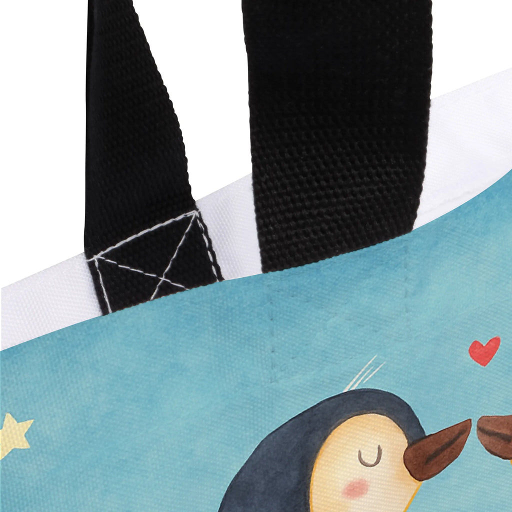 Shopper Penguins in love Design Beutel, Einkaufstasche, Tasche, Strandtasche, Einkaufsbeutel, Shopper, Schultasche, Freizeittasche, Tragebeutel, Schulbeutel, Alltagstasche, Liebe, Partner, Freund, Freundin, Ehemann, Ehefrau, Heiraten, Verlobung, Heiratsantrag, Liebesgeschenk, Jahrestag, Hocheitstag, Pinguin, Pinguine, Pinguin Paar, Pinguinpaar, Pinguin Liebe, Paar, Pärchen. Liebespaar, Liebesbeweis, Liebesspruch, Hochzeitstag, Geschenk Freund, Geschenk Freundin, Verlobte, Verlobter, Love, Geschenk Hochzeitstag, Geschenkidee, Hochzeit, Gastgeschenk