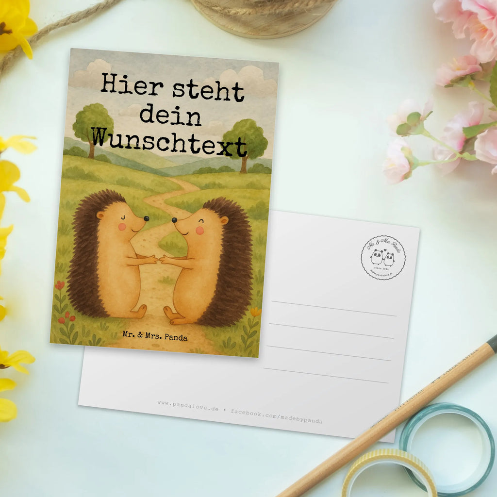 Personalisierte Postkarte Igel Liebe Design Geschenkkarte mit Namen, Postkarte bedrucken, Postkarte personalisierbar, Einladung mit Wunschtext, Karte mit Wunschtext, Ansichtskarte mit Wunschtext, Grußkarte mit Wunschtext, Postkarte mit Wunschtext, Ansichtskarte mit Namen, Geschenkkarte mit Wunschtext, Karte mit Namen, Grußkarte mit Namen, Einladung mit Namen, Postkarte mit Namen, Liebe, Partner, Freund, Freundin, Ehemann, Ehefrau, Heiraten, Verlobung, Heiratsantrag, Liebesgeschenk, Jahrestag, Hocheitstag, Verliebt, Verheiratet, Hochzeit, Igel, Hochzeitstag, Verlobt, Liebesbeweis, Geschenk
