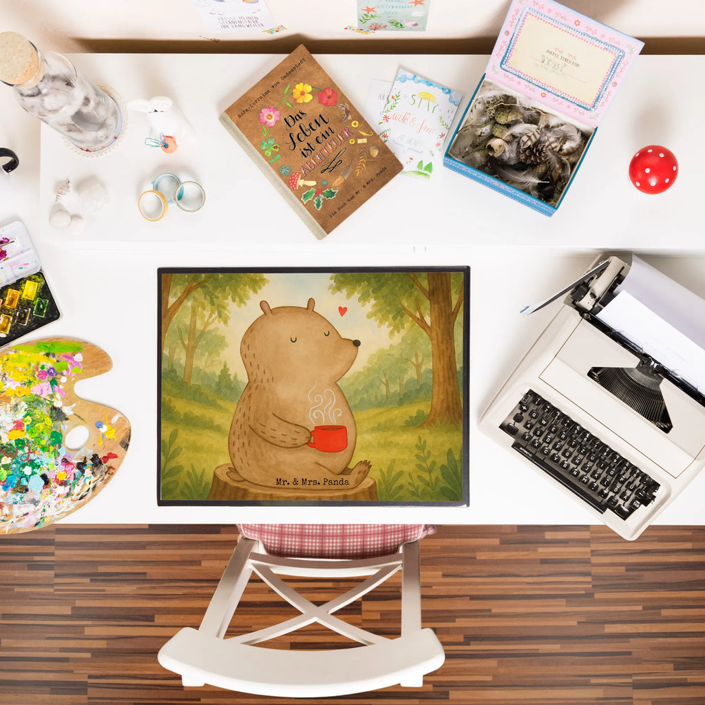 Desk pad bear Coffee Design Bürobedarf, Schreibtisch Unterlagen, Schreibunterlage, Schreibtischunterlage Groß, Schreibwaren, Büroartikel, Schreibtischauflage, Bär, Teddy, Teddybär, Welt retten, Welt erobern, Kaffee, Bären, Motivation, Morgenroutine, guten Morgen, Coffee