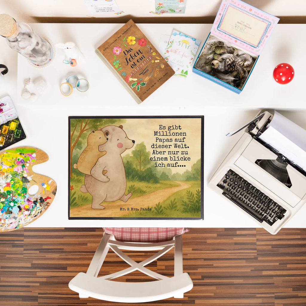 Schreibtischunterlage Papa Bär Design Schreibunterlage, Schreibtischauflage, Bürobedarf, Büroartikel, Schreibwaren, Schreibtisch Unterlagen, Schreibtischunterlage Groß, Familie, Vatertag, Muttertag, Bruder, Schwester, Mama, Papa, Oma, Opa, Geschenk, Vater, Papi, Vati, Onkel, Geburtstag