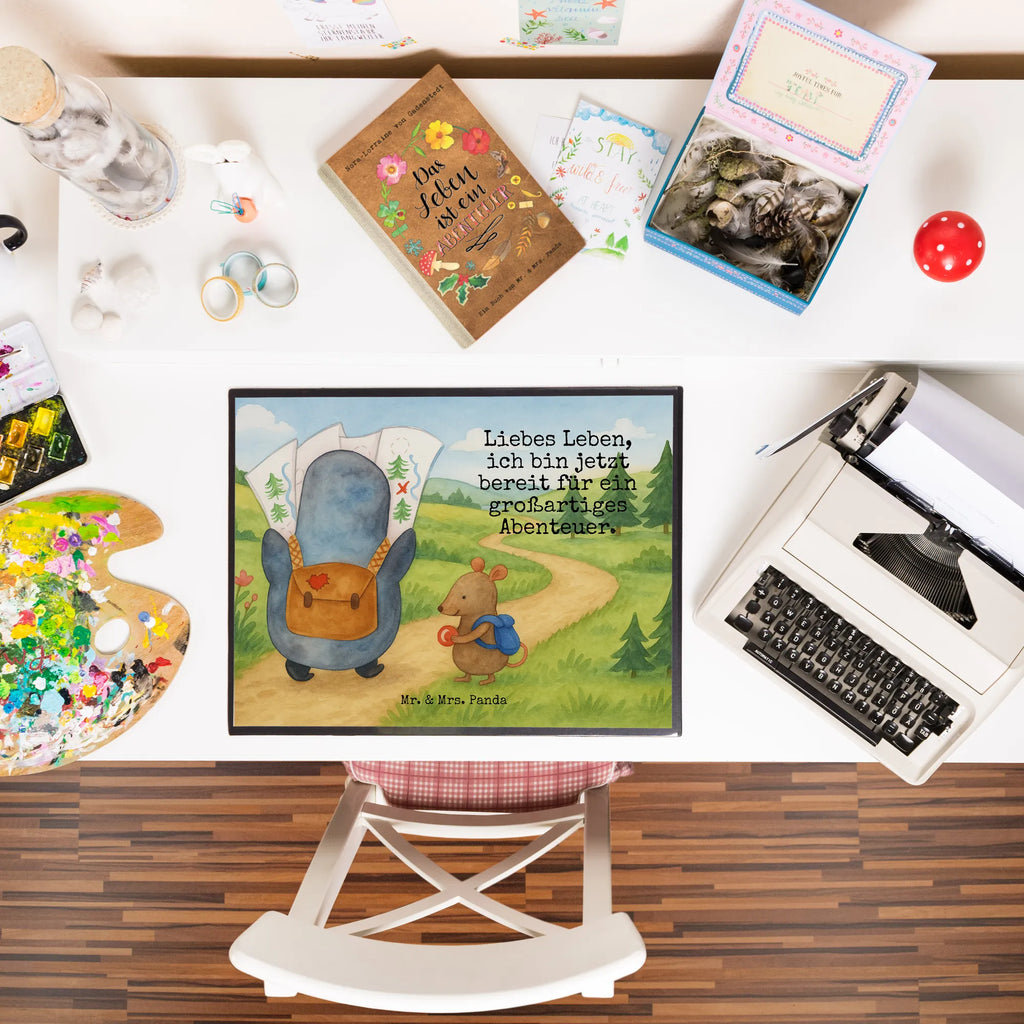 Schreibtischunterlage Pinguin & Maus Wanderer Design Schreibwaren, Schreibtischunterlage Groß, Schreibunterlage, Schreibtisch Unterlagen, Bürobedarf, Büroartikel, Schreibtischauflage, Pinguin, wandern, Ausflug, Abenteurer, Wanderlust, Abenteuer, Roadtrip, Pinguine