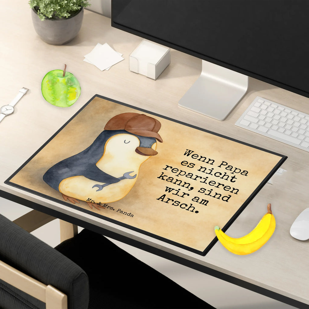 Schreibtischunterlage Wenn Papa es nicht reparieren kann, sind wir am Arsch Design Schreibunterlage, Schreibtischauflage, Bürobedarf, Büroartikel, Schreibwaren, Schreibtisch Unterlagen, Schreibtischunterlage Groß, Familie, Vatertag, Muttertag, Bruder, Schwester, Mama, Papa, Oma, Opa, Vater, Geschenk Papa, Bester Papa der Welt