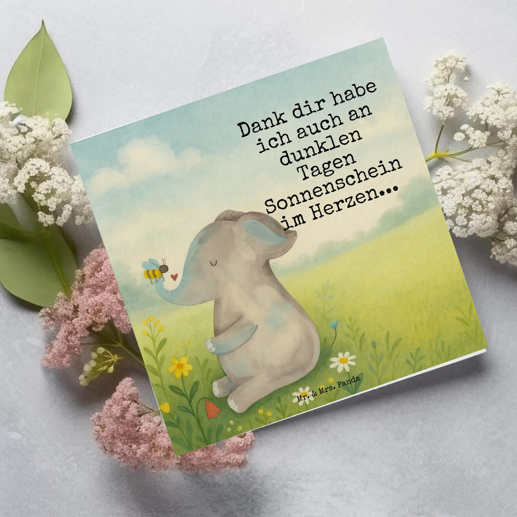 Deluxe Card elephant bee Design Karte, Grußkarte, Klappkarte, Einladungskarte, Glückwunschkarte, Hochzeitskarte, Geburtstagskarte, Hochwertige Grußkarte, Hochwertige Klappkarte, Tiermotive, Gute Laune, lustige Sprüche, Tiere, Elefant, Biene, Liebe, Liebesbeweis, Jahrestag, Liebesgeschenk, Heiratsantrag, Hochzeitsgeschenk, Liebesspruch