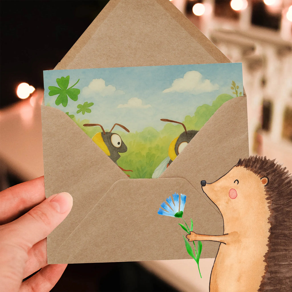 Deluxe Card bumblebees shamrock Design Karte, Grußkarte, Klappkarte, Einladungskarte, Glückwunschkarte, Hochzeitskarte, Geburtstagskarte, Hochwertige Grußkarte, Hochwertige Klappkarte, Tiermotive, Gute Laune, lustige Sprüche, Tiere, Hummel, Biene, Spruch positiv, Biene Deko, Spruch schön, glücklich sein, glücklich werden, Spruch fröhlich