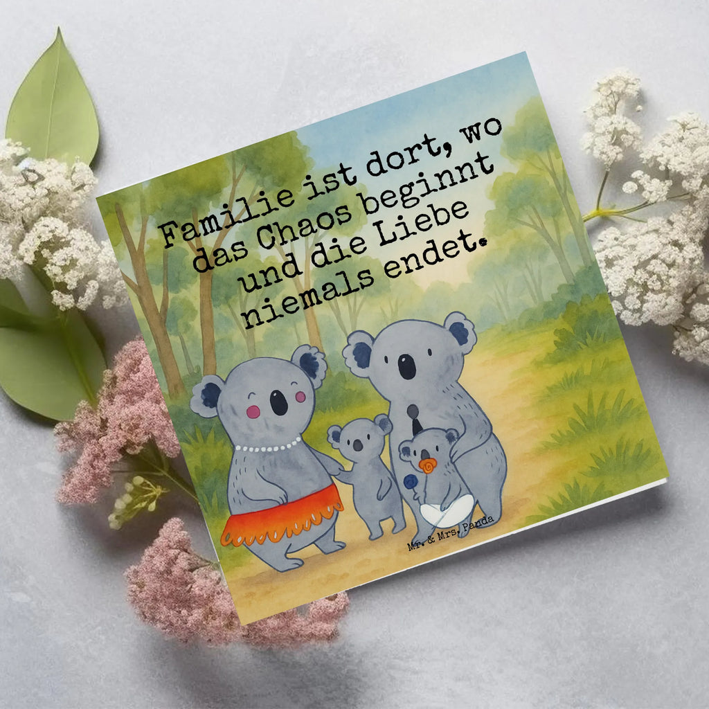 Deluxe Karte Koala Familie Design Karte, Grußkarte, Klappkarte, Einladungskarte, Glückwunschkarte, Hochzeitskarte, Geburtstagskarte, Hochwertige Grußkarte, Hochwertige Klappkarte, Familie, Vatertag, Muttertag, Bruder, Schwester, Mama, Papa, Oma, Opa, Koala, Koalas, Family, Kinder, Geschwister, Familienleben