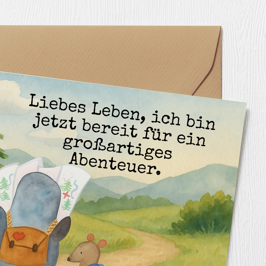 Deluxe Card Penguin & Mouse Hiker Design Karte, Grußkarte, Klappkarte, Einladungskarte, Glückwunschkarte, Hochzeitskarte, Geburtstagskarte, Hochwertige Grußkarte, Hochwertige Klappkarte, Pinguin, Pinguine, Abenteurer, Abenteuer, Roadtrip, Ausflug, Wanderlust, wandern