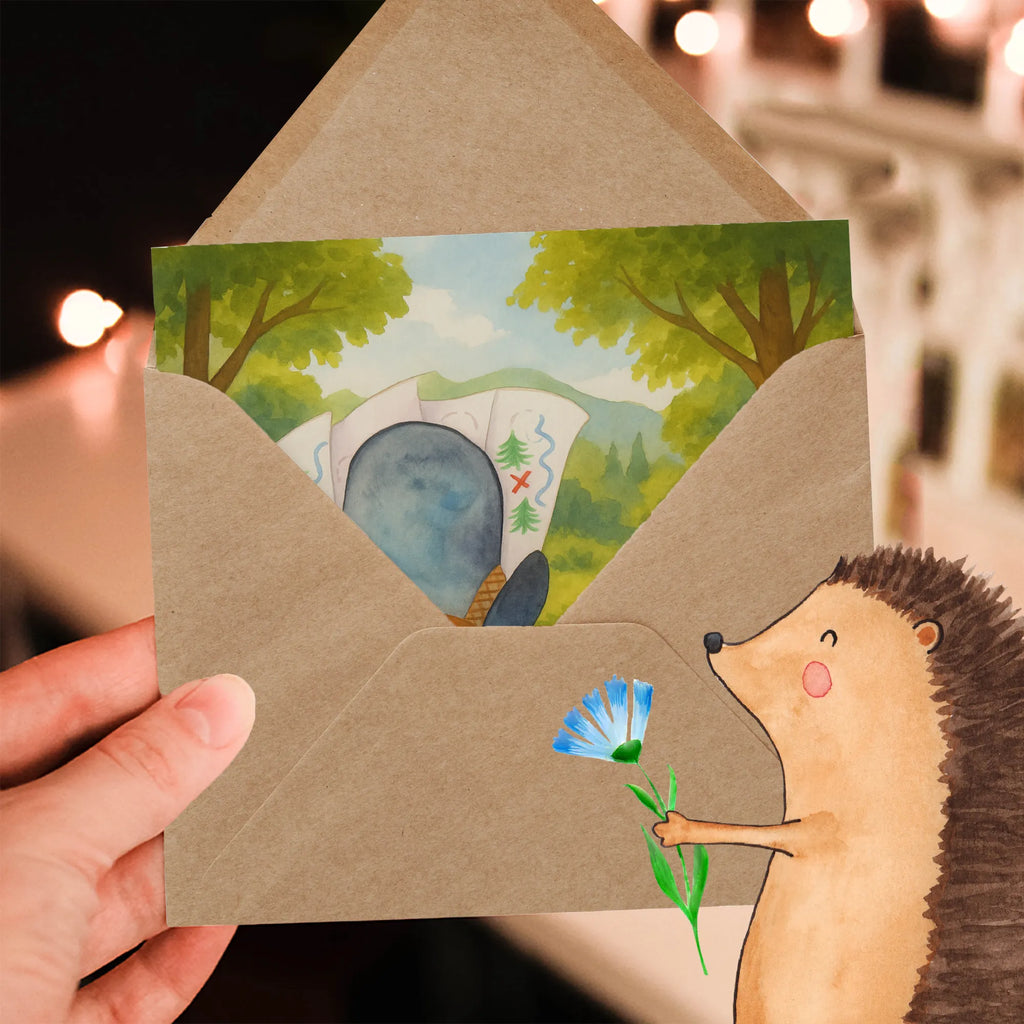 Deluxe Card Penguin & Mouse Hiker Design Karte, Grußkarte, Klappkarte, Einladungskarte, Glückwunschkarte, Hochzeitskarte, Geburtstagskarte, Hochwertige Grußkarte, Hochwertige Klappkarte, Pinguin, Pinguine, Abenteurer, Abenteuer, Roadtrip, Ausflug, Wanderlust, wandern