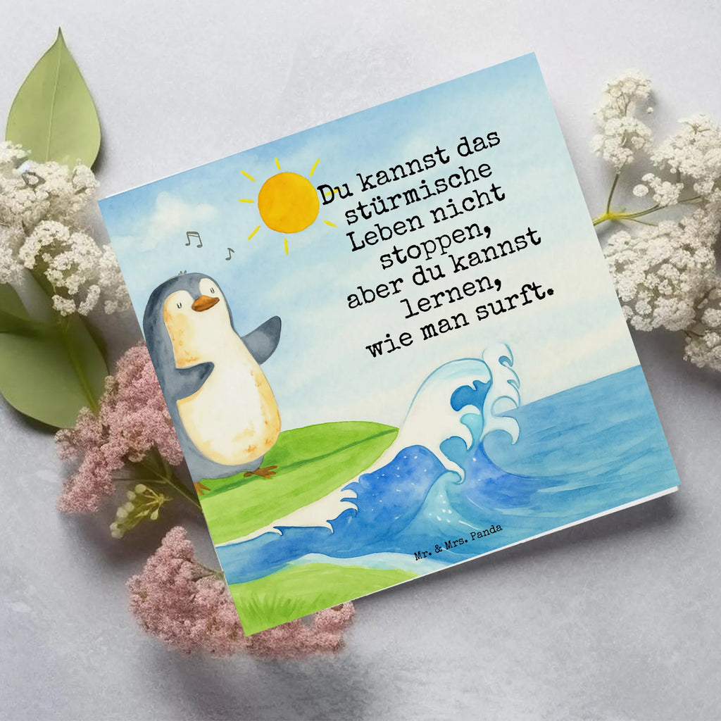 Deluxe Card Penguin surfer Design Karte, Grußkarte, Klappkarte, Einladungskarte, Glückwunschkarte, Hochzeitskarte, Geburtstagskarte, Hochwertige Grußkarte, Hochwertige Klappkarte, Pinguin, Pinguine, surfen, Surfer, Hawaii, Urlaub, Wellen, Wellen reiten, Portugal