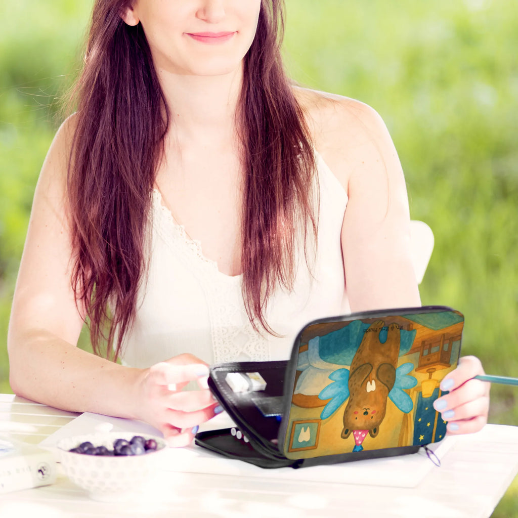 Federmappe Bär Zahnfee Design Federmappe, Stiftetasche, Stifte Etui, Schule, Einschulung, Geschenk, Kind, Schüler, Schülerin, Stifterolle, Federmäppchen, Motiv, Grundschule, Federmäppchen bedruckt, Büro Stifte Etui, Bestückte Federmappe, Kinder Federmappe, Federmappe Einschulung, Bär, Teddy, Teddybär, Zahnfee, Fee, Milchzahn, Erster Zahn