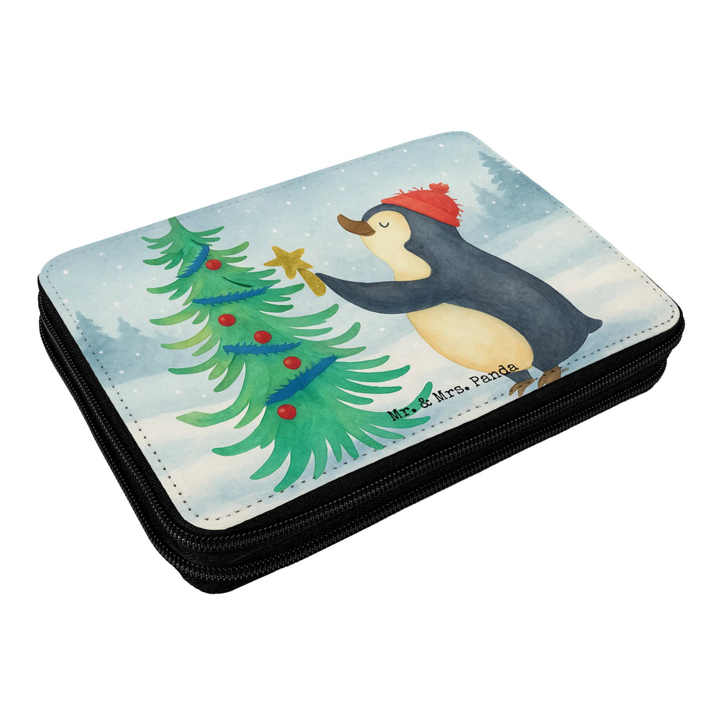 Leather folder penguin Christmas tree Design Schule, Federmäppchen, Federmappe, Bestückte Federmappe, Geschenk, Stiftetasche, Grundschule, Einschulung, Motiv, Stifte Etui, Schüler, Kind, Federmäppchen bedruckt, Kinder Federmappe, Büro Stifte Etui, Federmappe Einschulung, Schülerin, Stifterolle, Winter, Weihnachten, Weihnachtsdeko, Nikolaus, Advent, Heiligabend, Wintermotiv, Pinguin