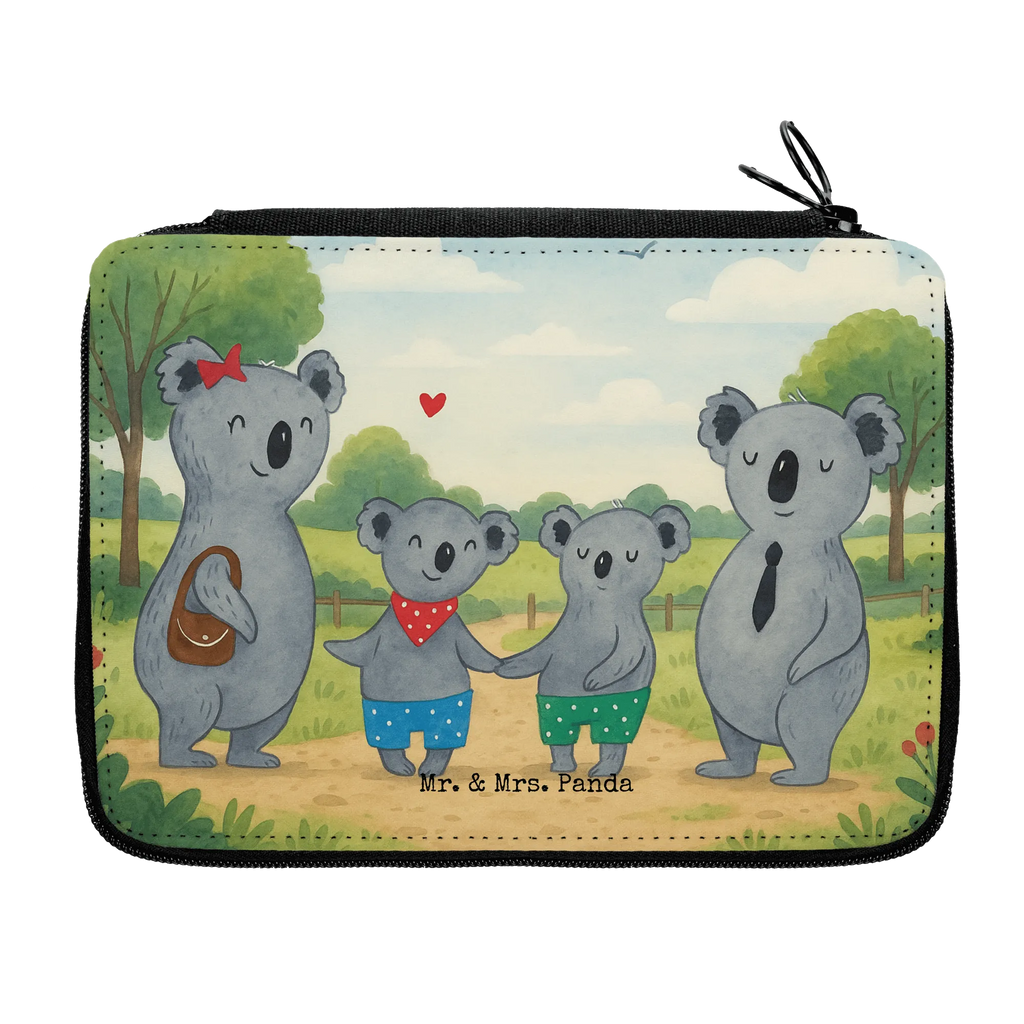Leather folder Koala family with two kids Design Motiv, Einschulung, Federmäppchen bedruckt, Büro Stifte Etui, Federmappe Einschulung, Stifte Etui, Grundschule, Federmappe, Schülerin, Federmäppchen, Kinder Federmappe, Schule, Stiftetasche, Bestückte Federmappe, Geschenk, Kind, Schüler, Stifterolle, Familie, Vatertag, Muttertag, Bruder, Schwester, Mama, Papa, Oma, Opa, Koalafamilie, Familienleben, Koala, Lieblingsfamilie, Koalabär, beste Familie, Familienzeit